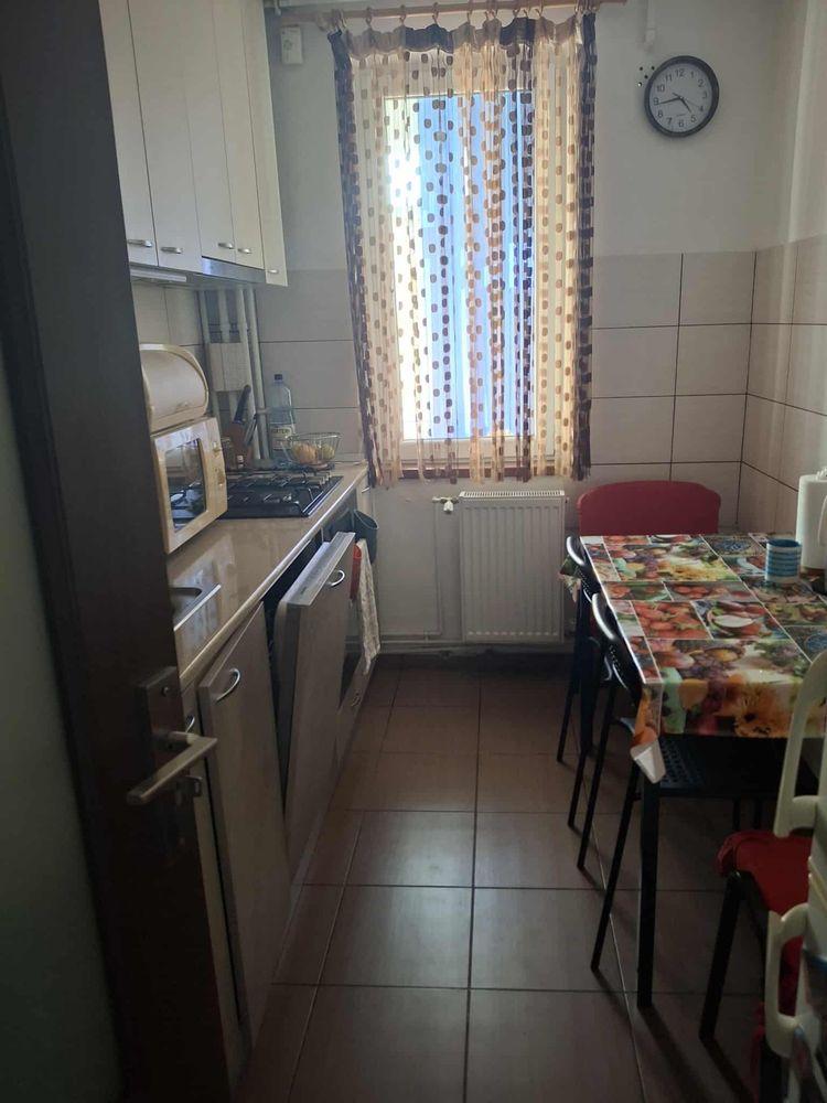 Ofer spre inchiriere apartament 3 camere Colentina vis-a-vis de complex Rose Garden - imagine 1