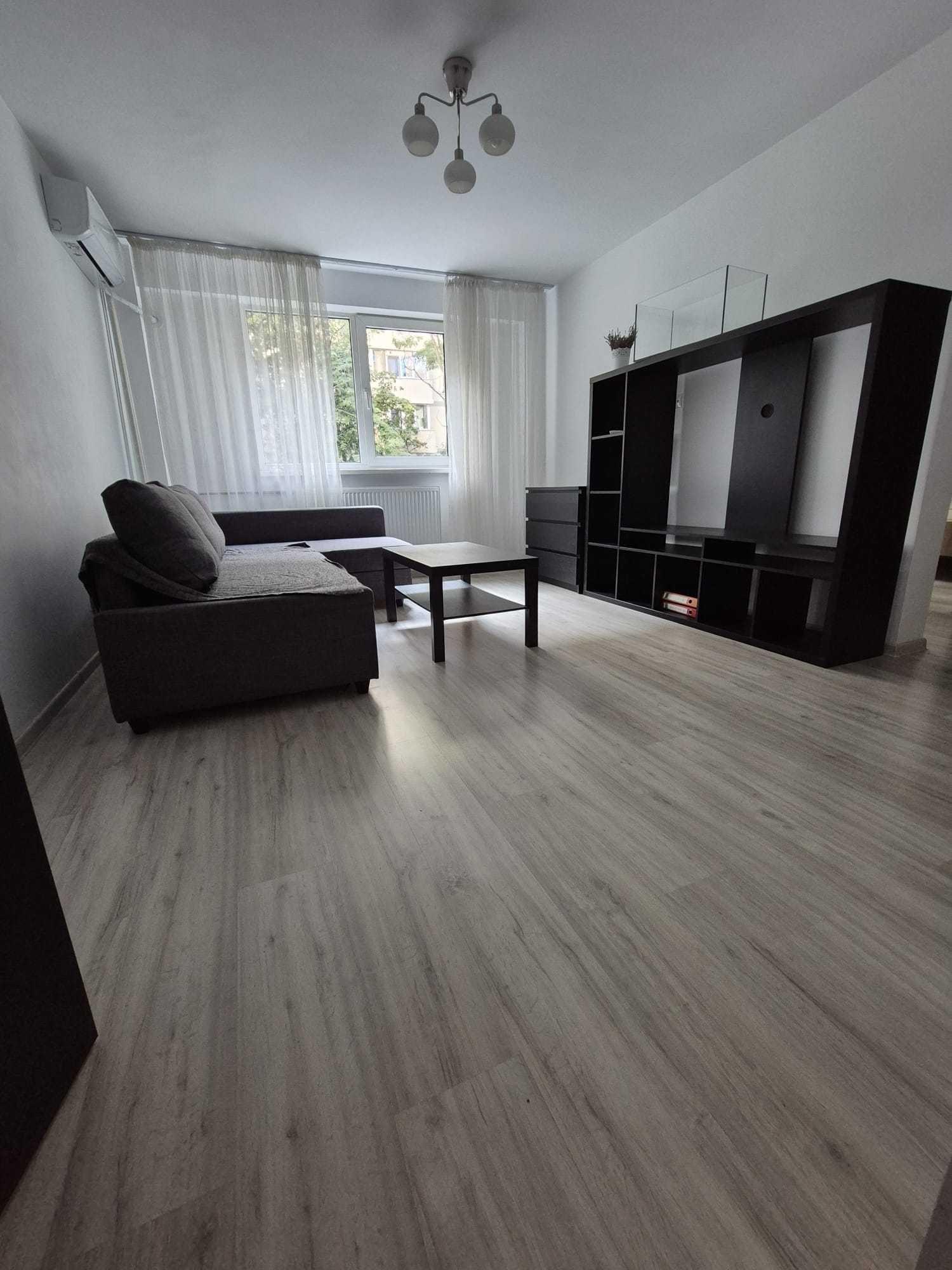 vand apartament 2 camere situat pe Str. Herta zona Mega Mall