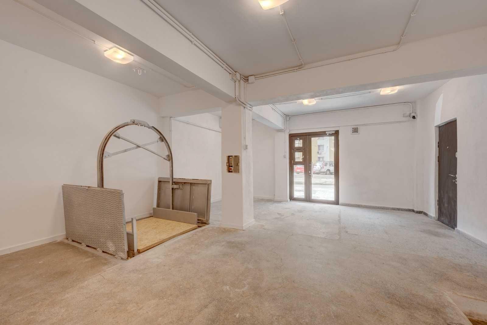 Spatiu comercial Bd. Chisinau - 340 mp pt. depozitare/logistica/marketplace/magazin online/distributie
