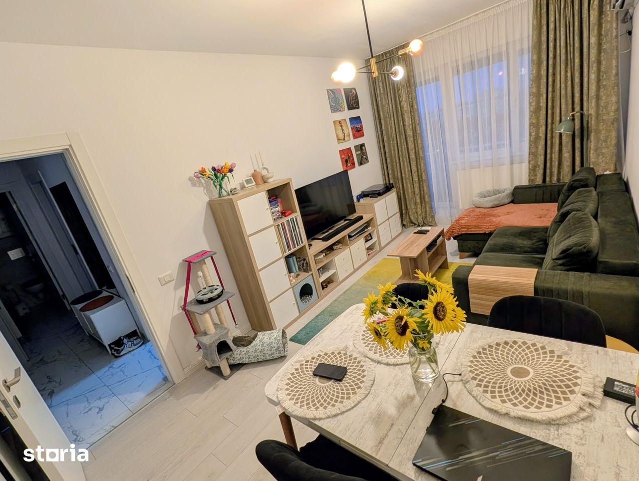 Apartament 2 camere, decomandat + loc de parcare, Str. Odei, Sector 4