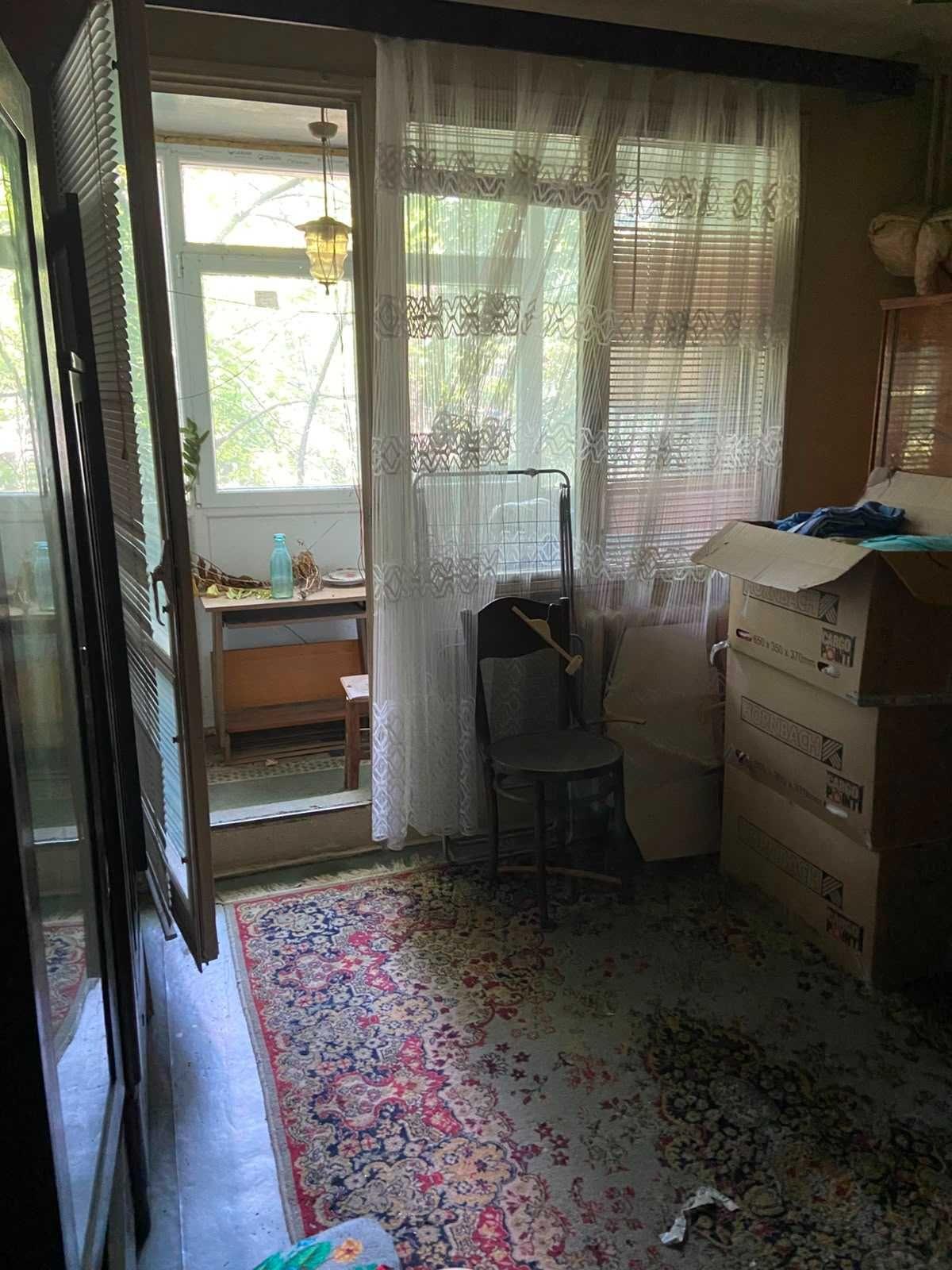 Apartament 3 camere, decomandat, Sector 4 – loc de parcare inclus