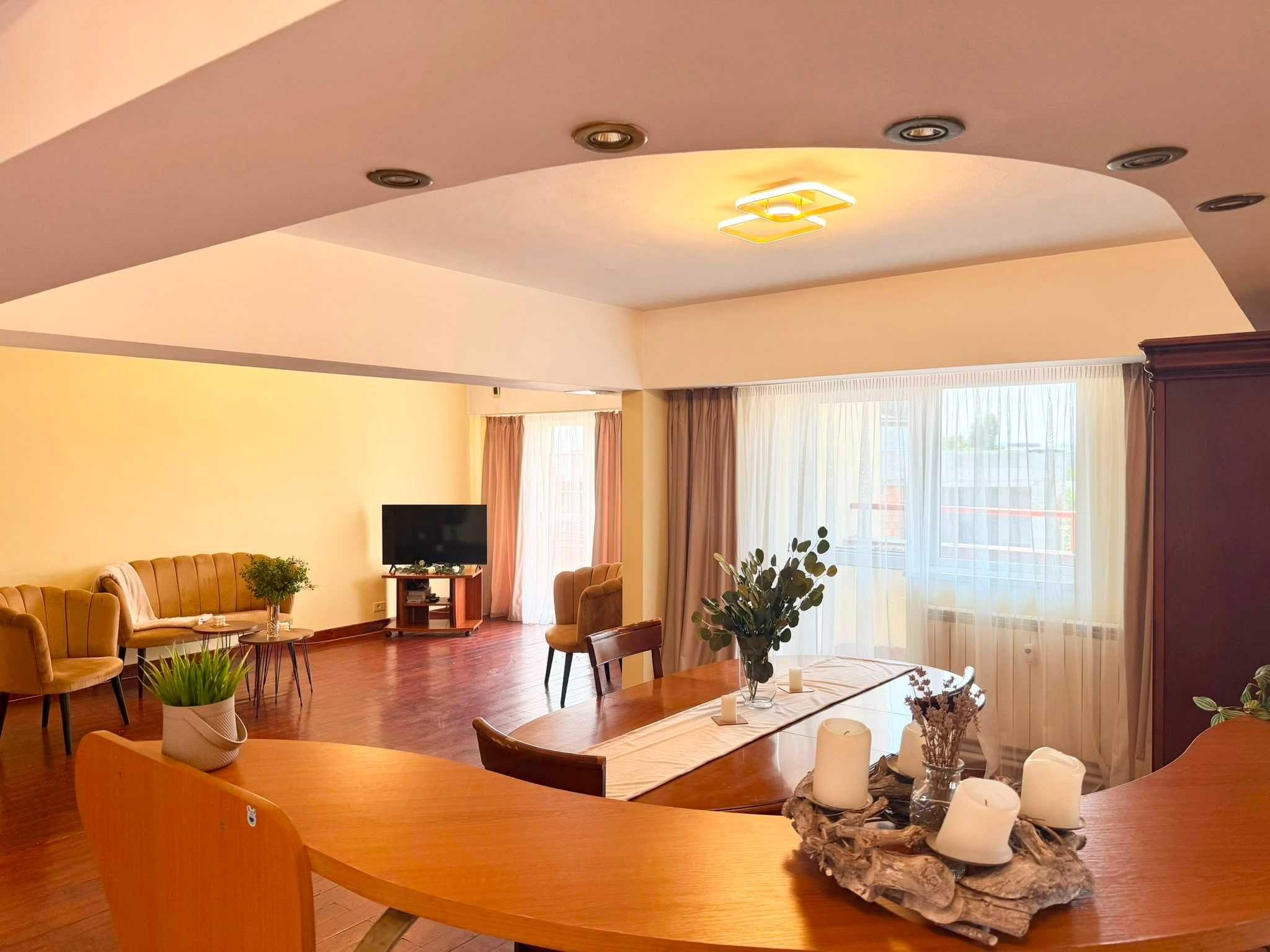 Proprietar - vand apartament duplex / penthouse 4 camere | 122 mp utili | Piata Unirii | Centrala Proprie | Sauna | 1993 | Ultracentral | fara TVA