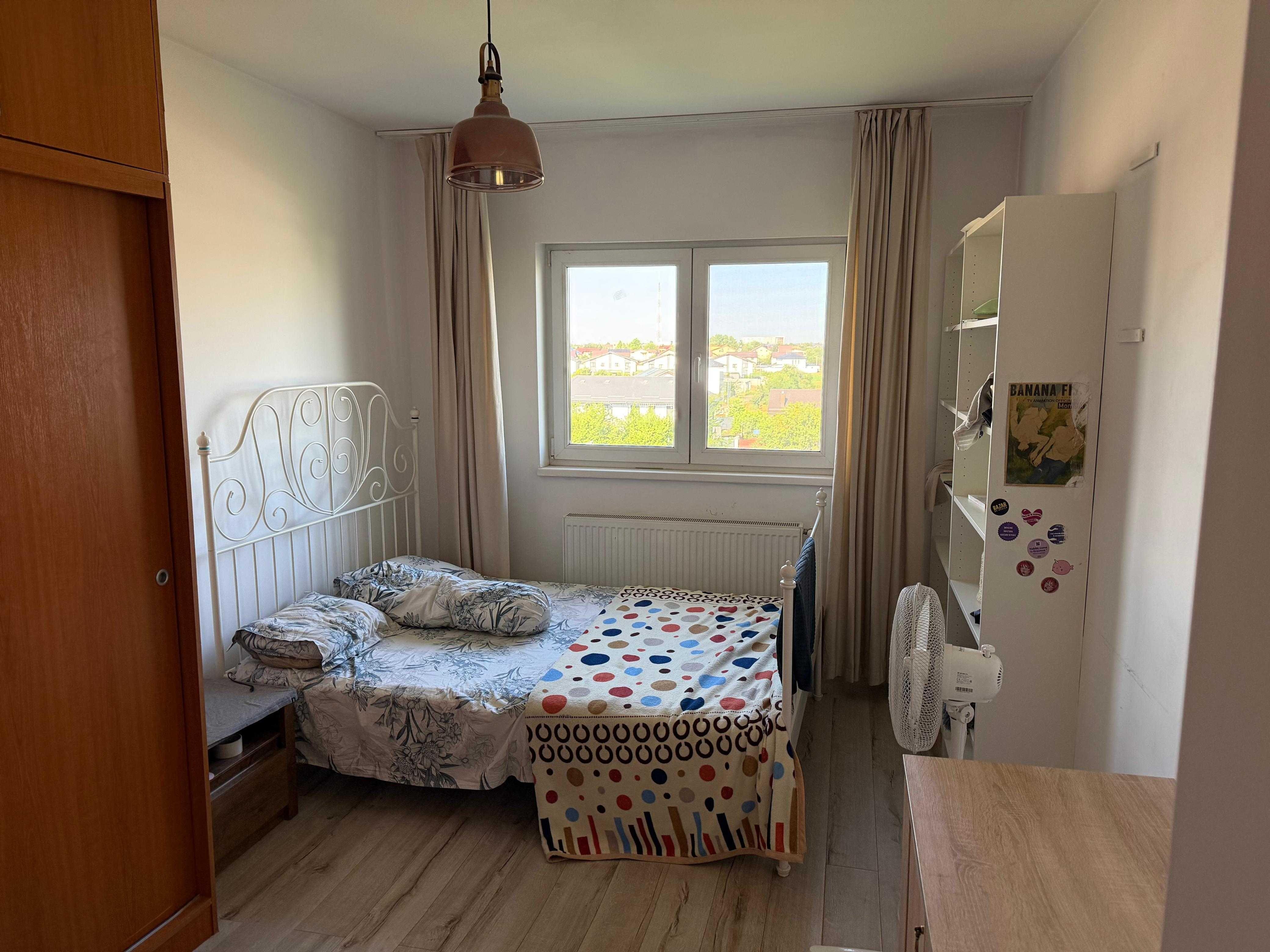 Se inchiriaza apartament cu 3 camere.