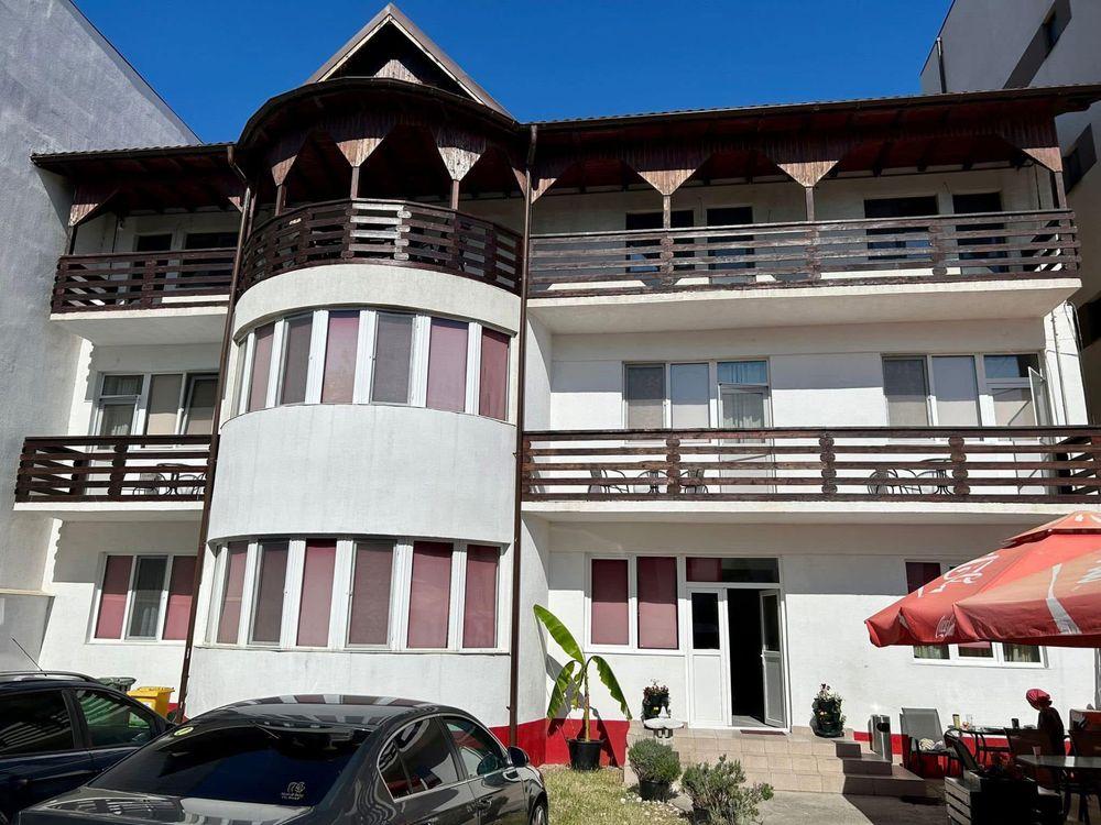 Oportunitate de investitie - Inchiriez vila in Mamaia Nord - imagine 1