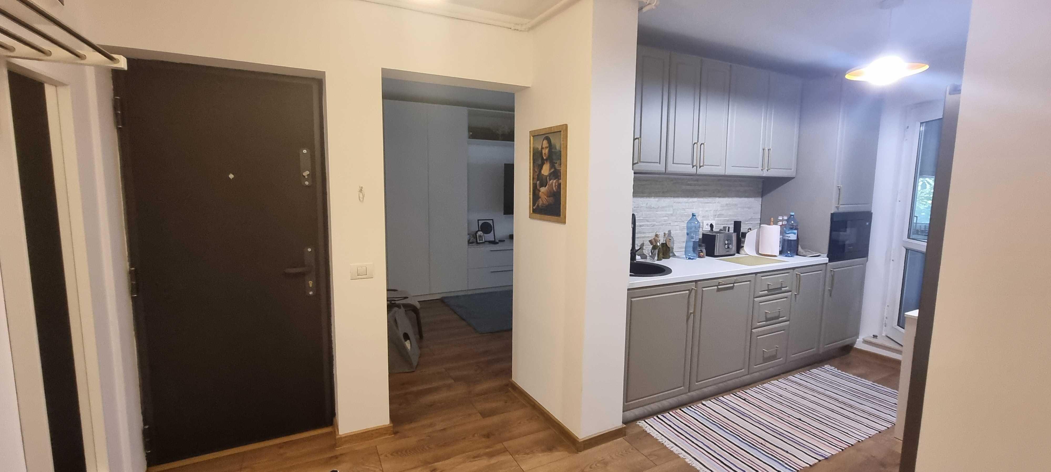 Vand apartament 3 camere, decomandat, etaj 2, mobilat si utilat complet