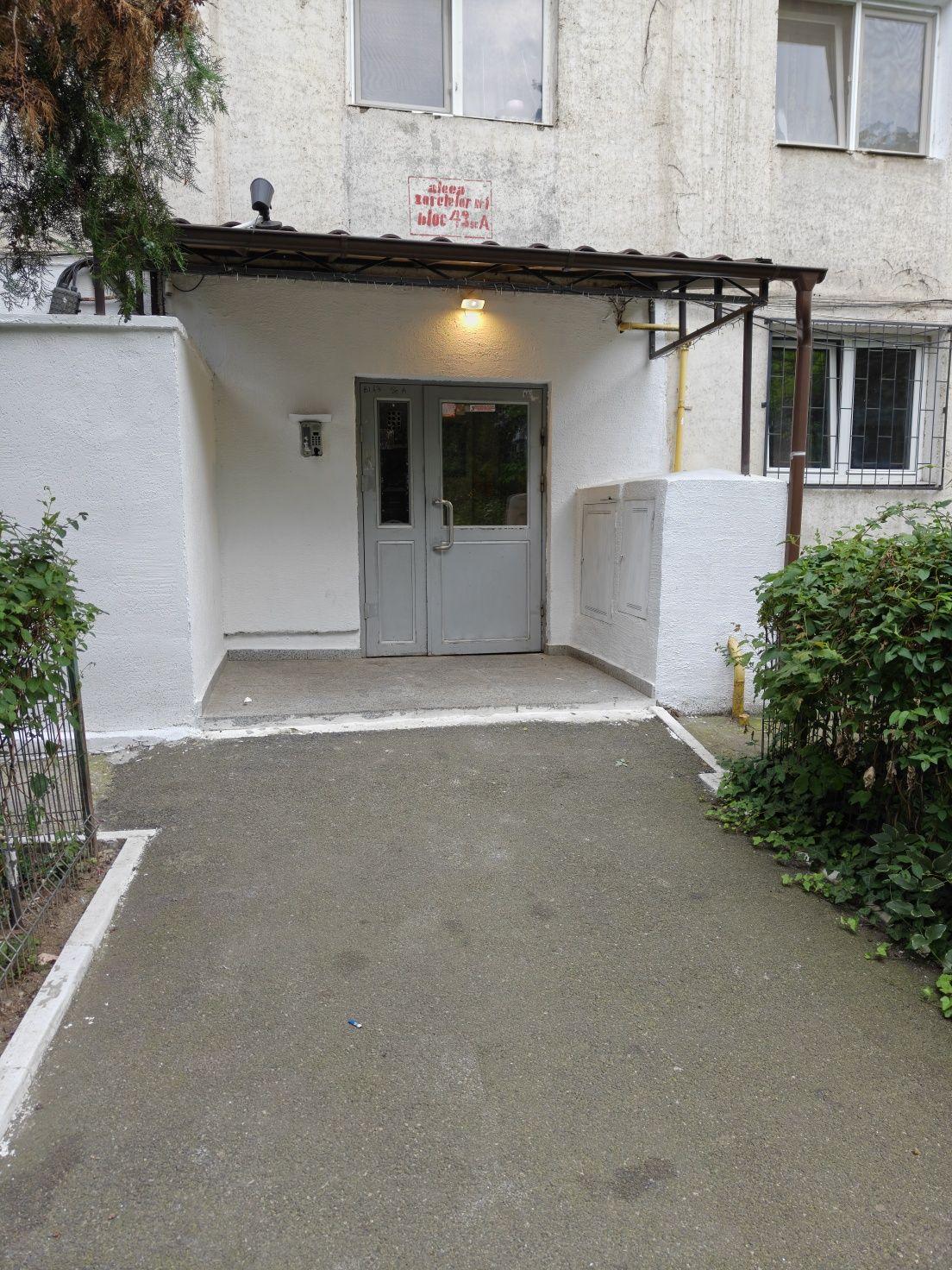 Închiriez apartament 2 camere zona lujerului
