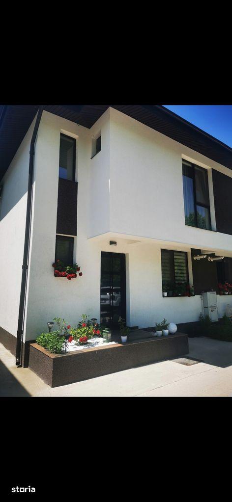 Casa Măgurele, centru, mobilata, utilata - imagine 1