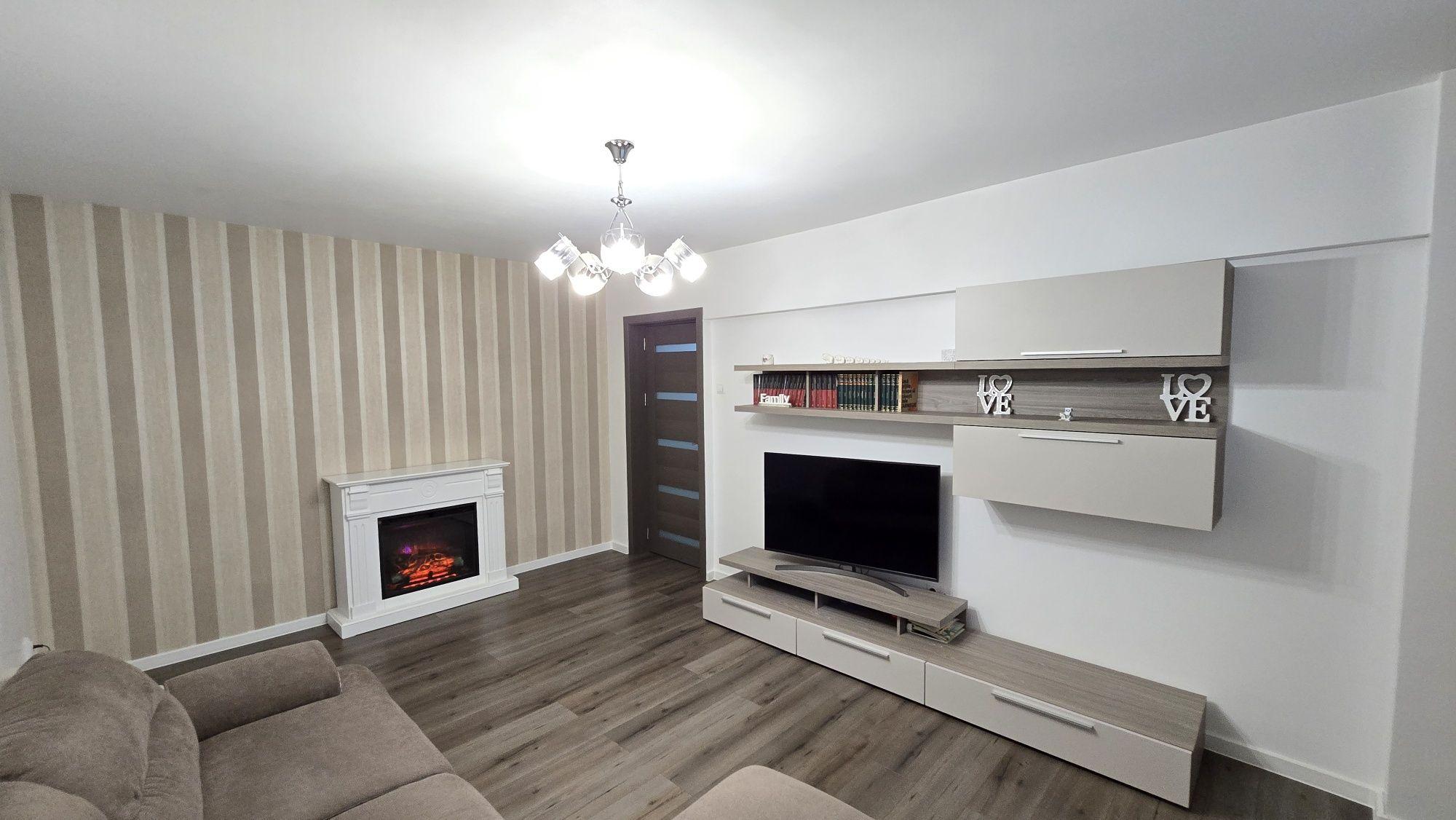 Apartament 3 camere decomandat, renovat, 2 bai, loc parcare, Gavana 3, direct proprietar