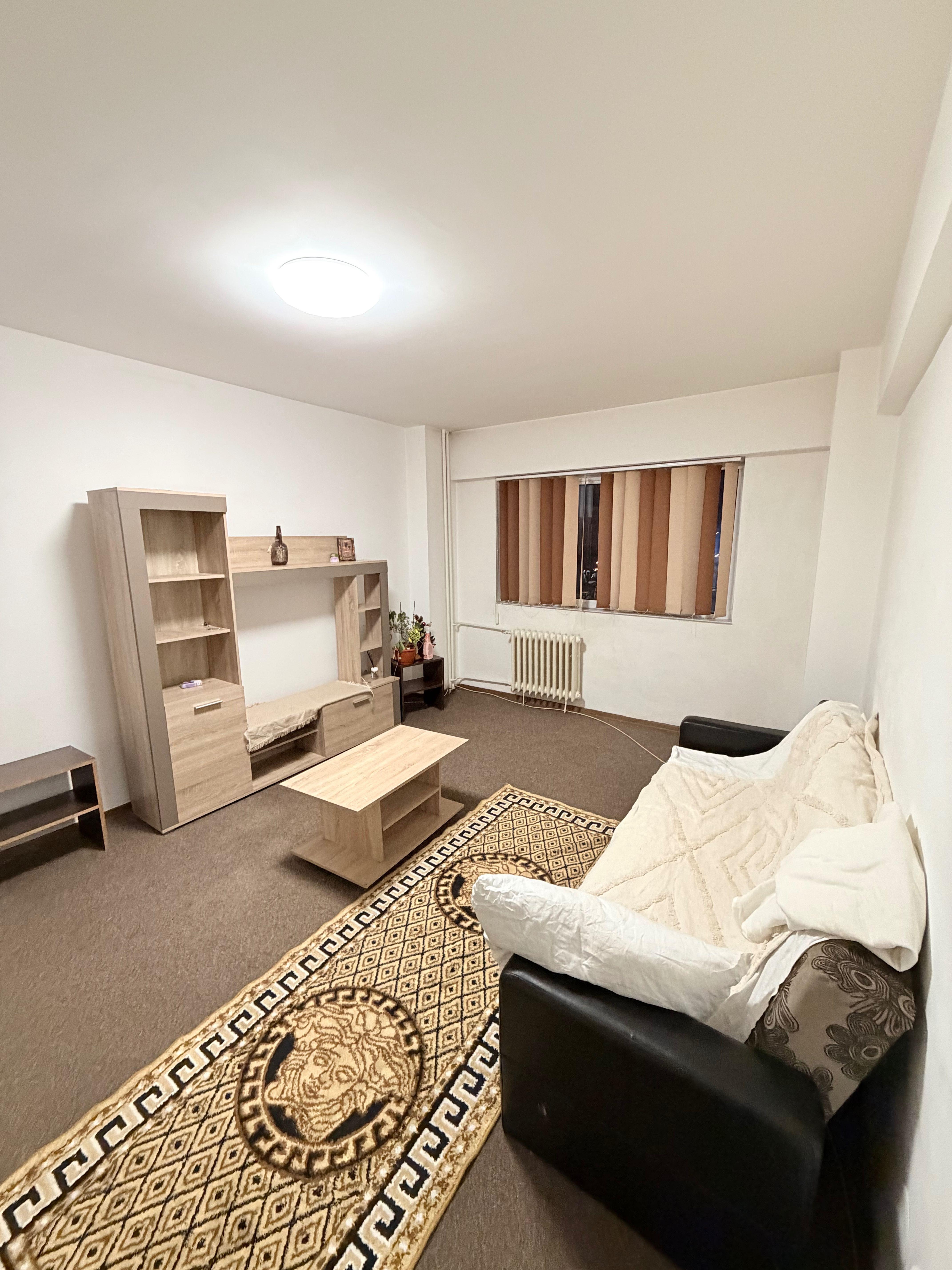 Apartament de închiriat , Prundu , bl B 29! Pitești - imagine 1