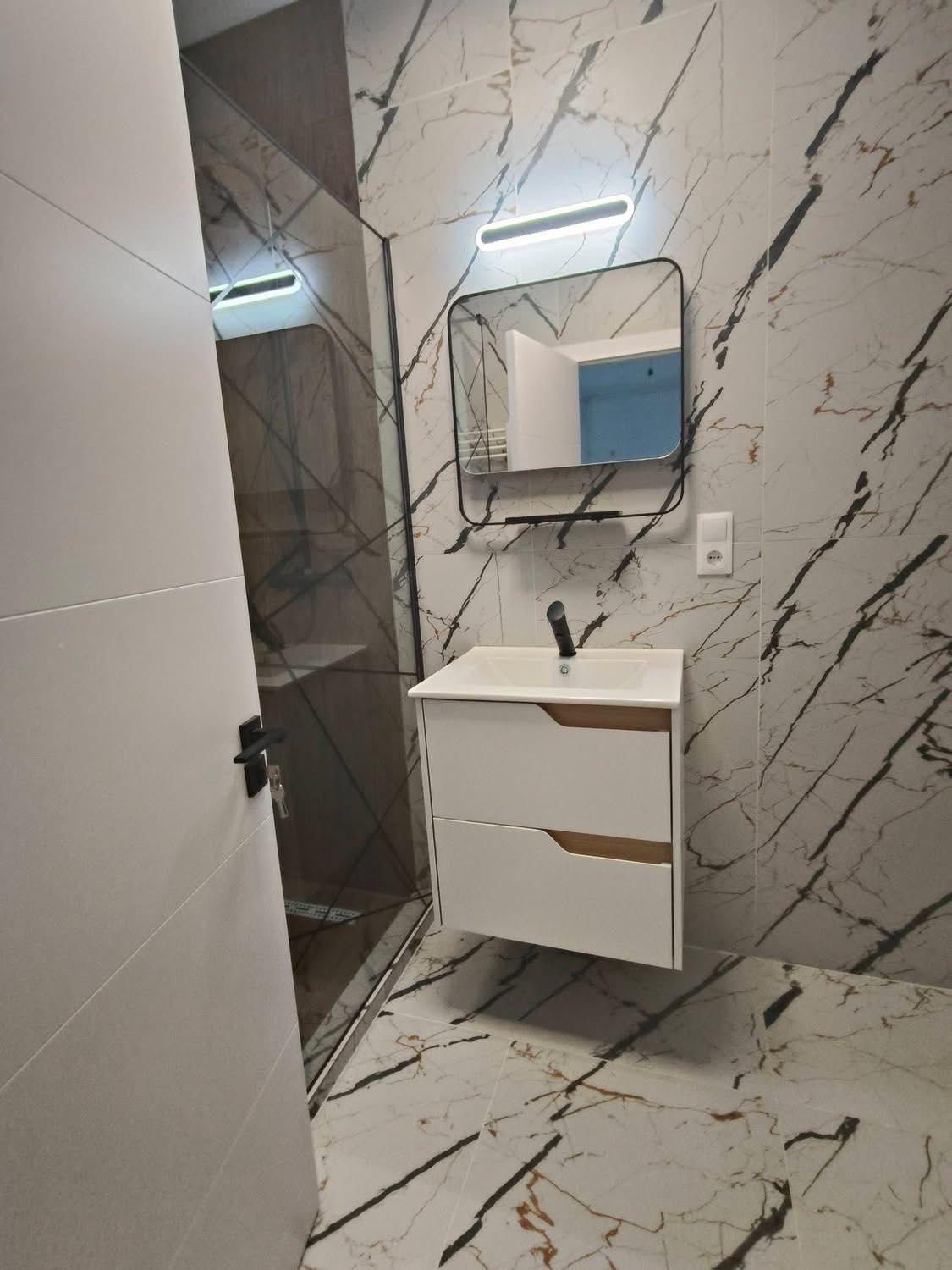 Apartament  2? camere