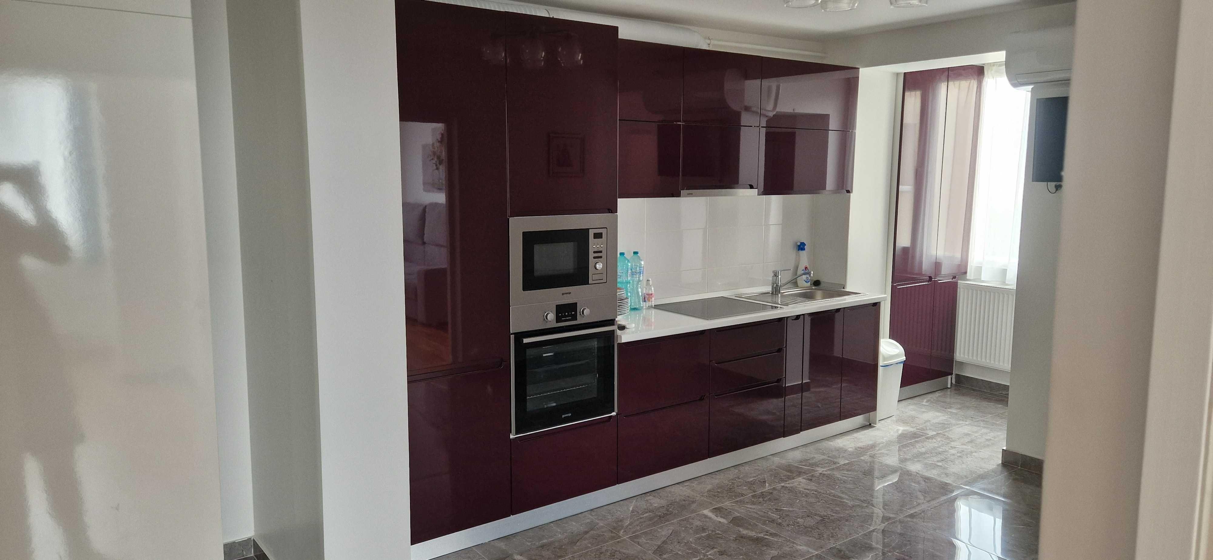 Vand apartament 3 camere decomandat