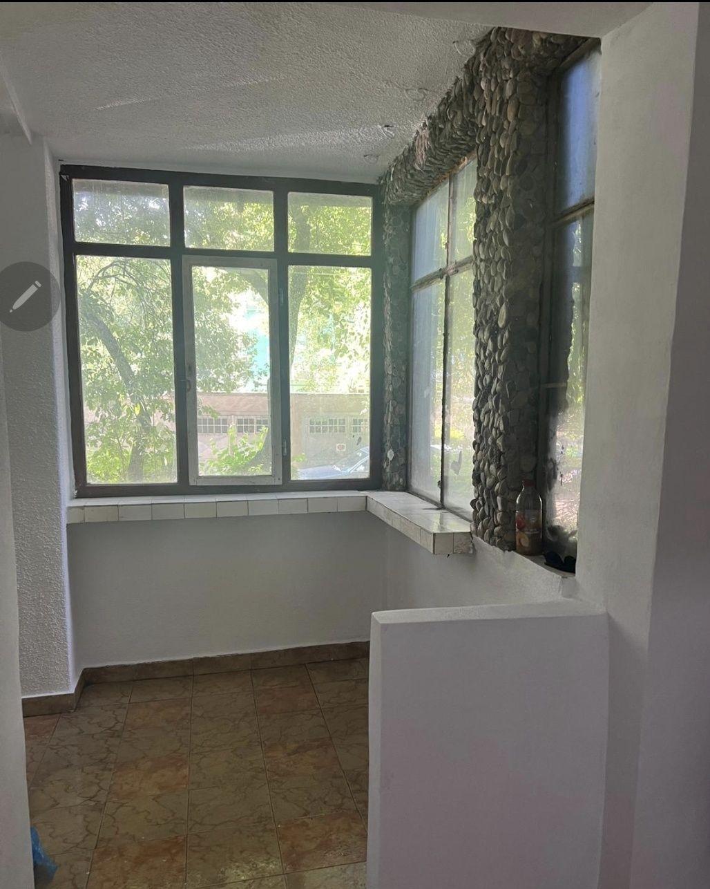 Apartament cu 3 camere, BL. INDEPENDENTEI , NR 26