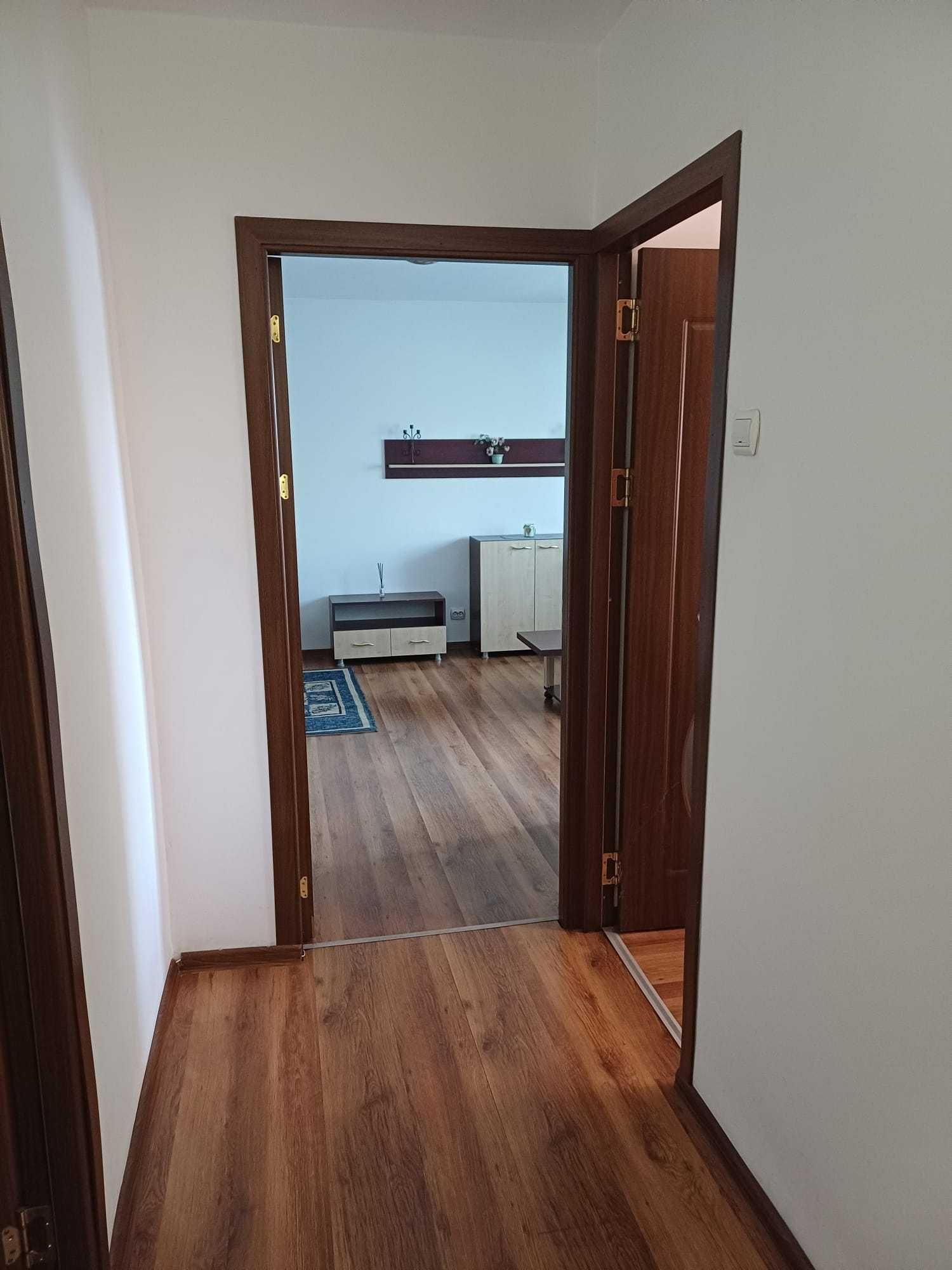 Inchiriez garsoniera Lenin Sud Rm. Valcea langa Sportify - imagine 1