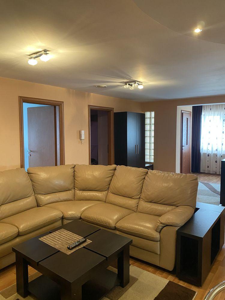 De inchiriat- Apartament 3 camere Ramnicu Valcea