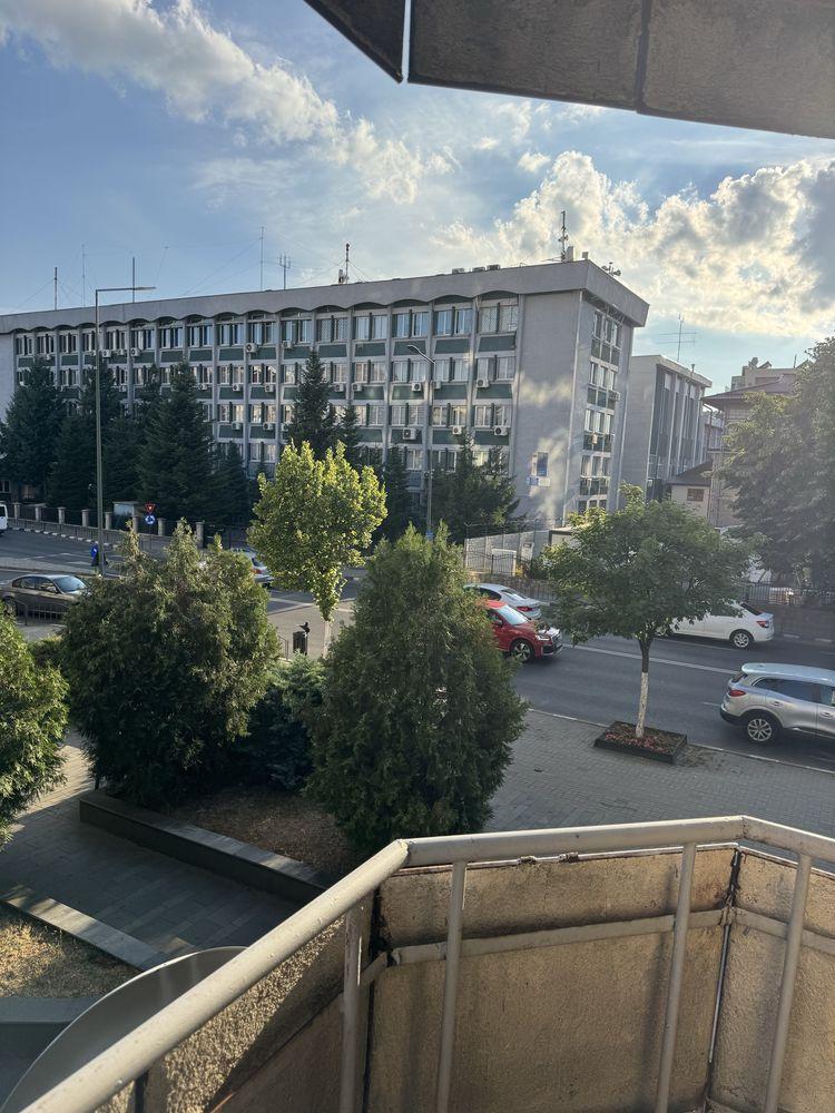 Apartament 3 camere Lenin Sud