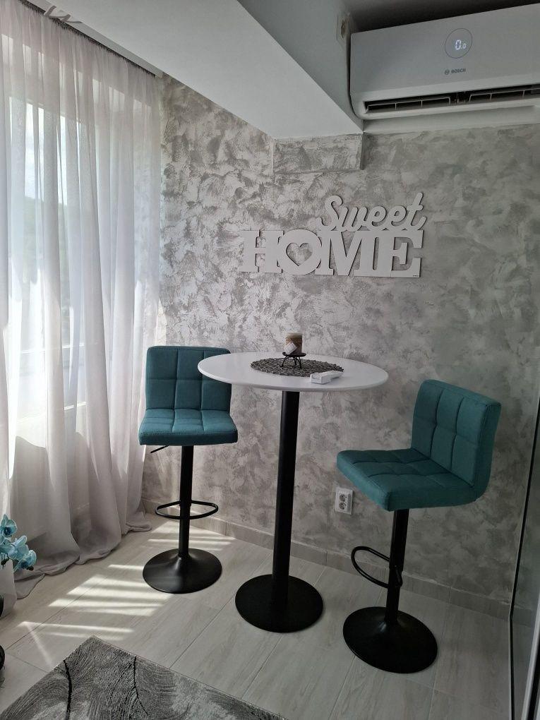 Persoana fizica -Vand garsoniera , complet renovat , Galata - 64.900 €