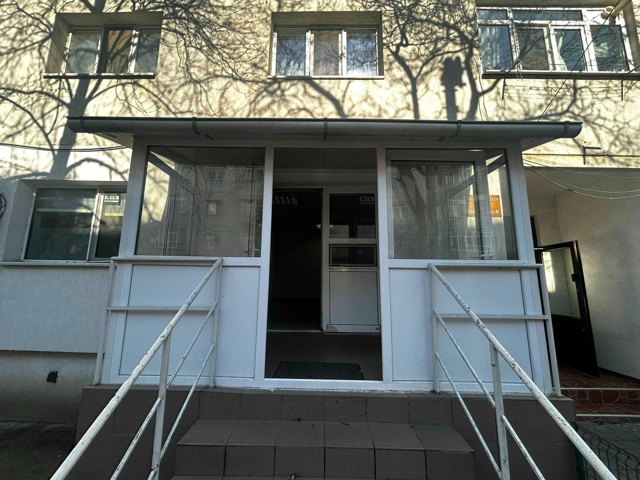 Apartament cu 2 camere - imagine 1