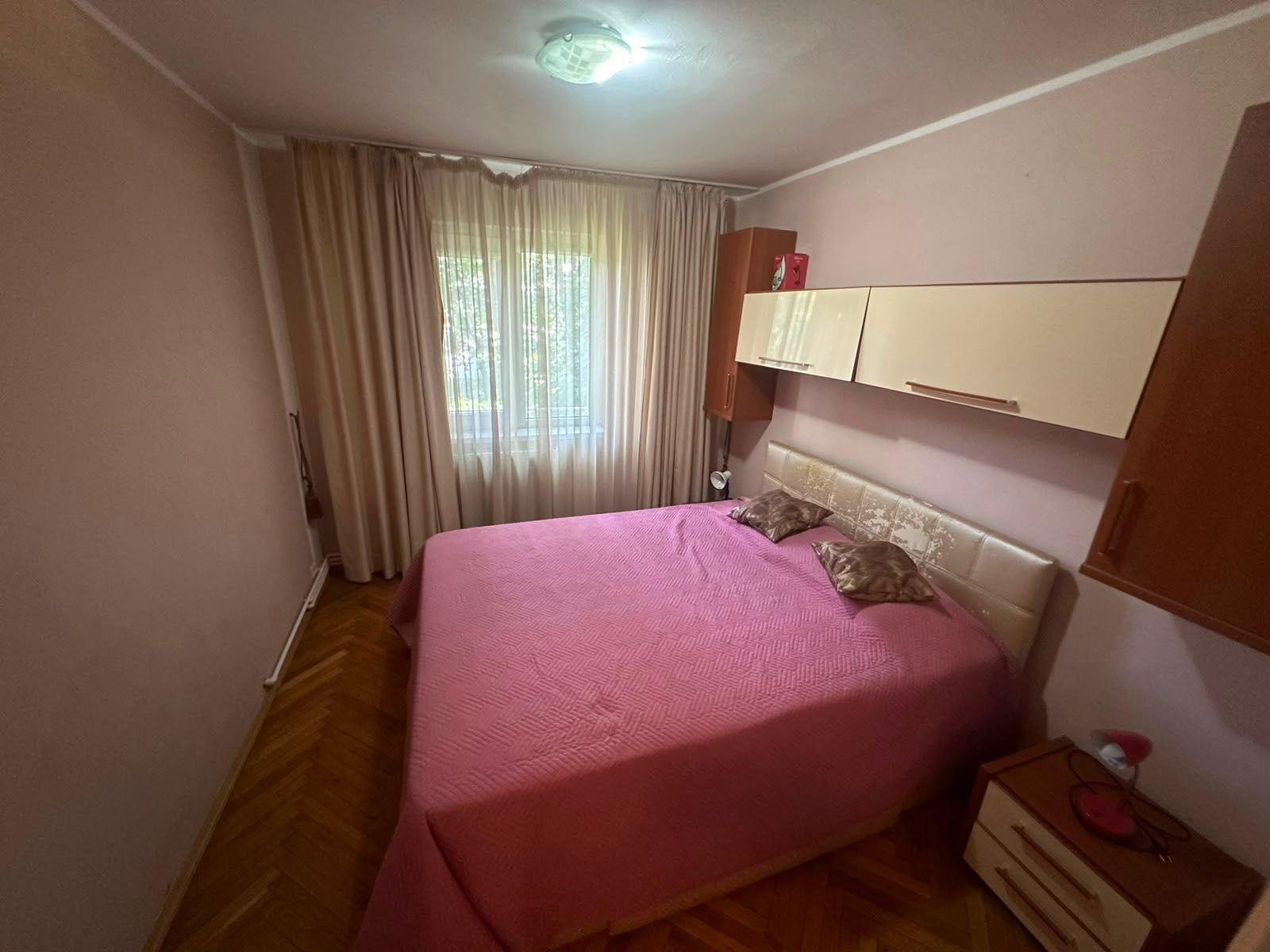 Apartament Cu 3 Camere - Podul De Piatra ( Cantemir), Iaşi