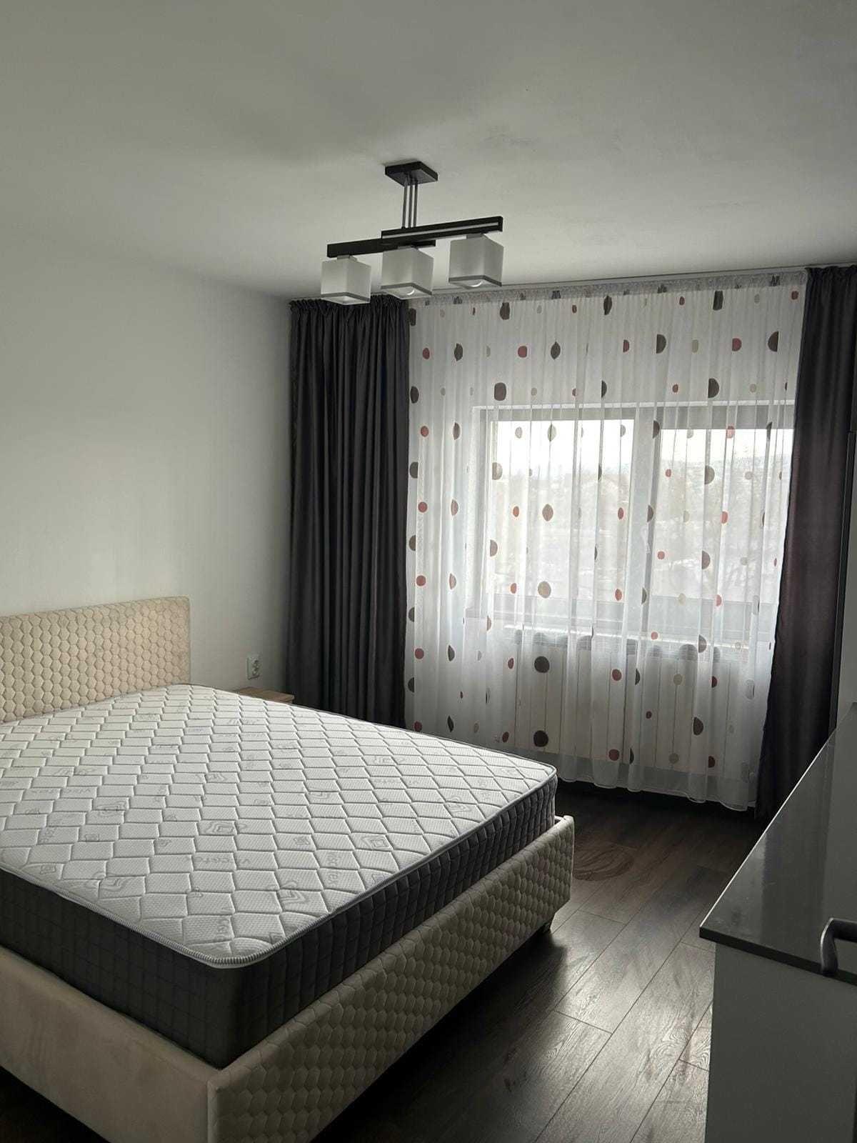 Persoană fizică închiriez ap.cu 3 camere decomandat - imagine 1