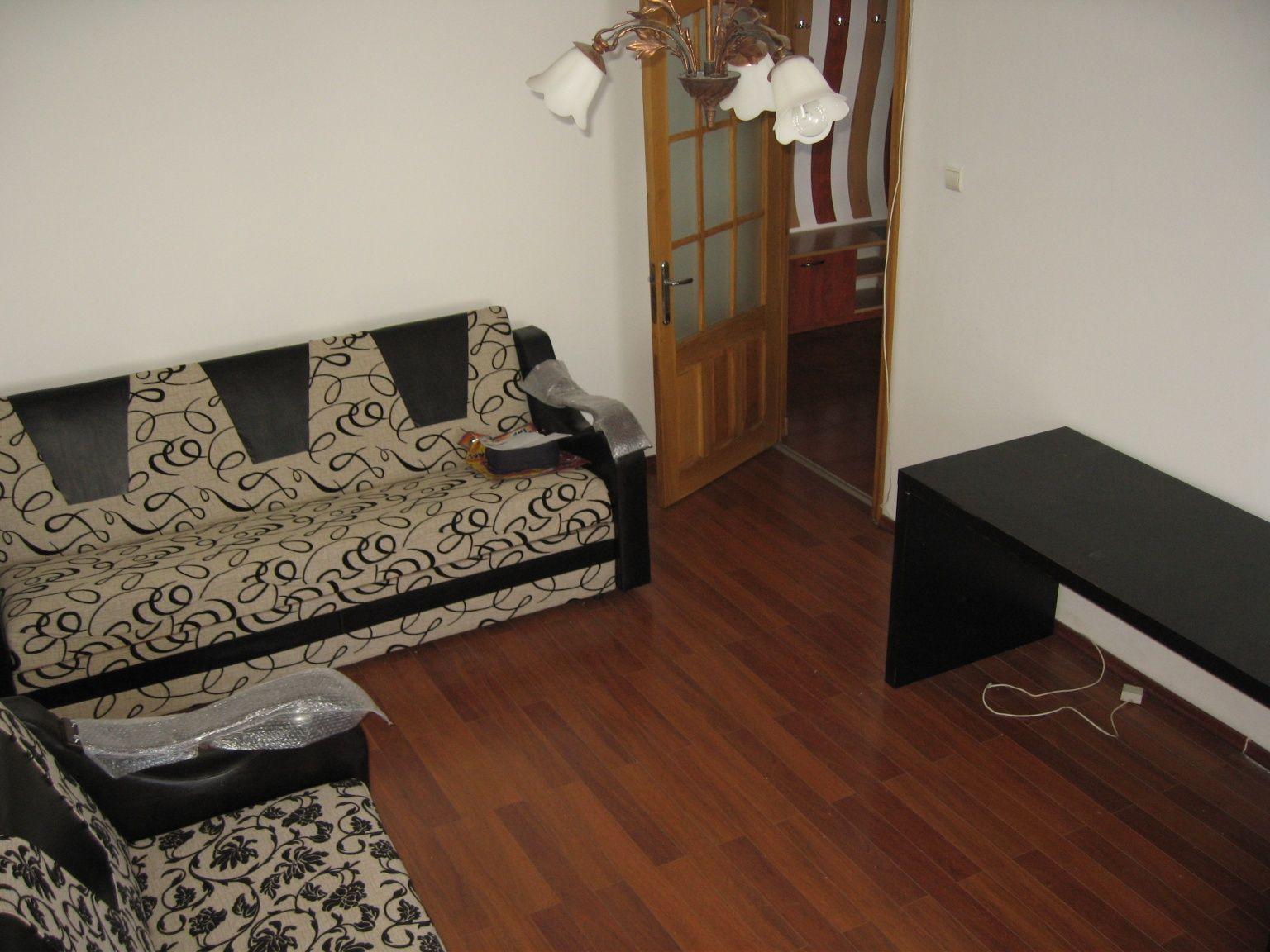 Proprietar ofer camera in ap 3 camere - imagine 1
