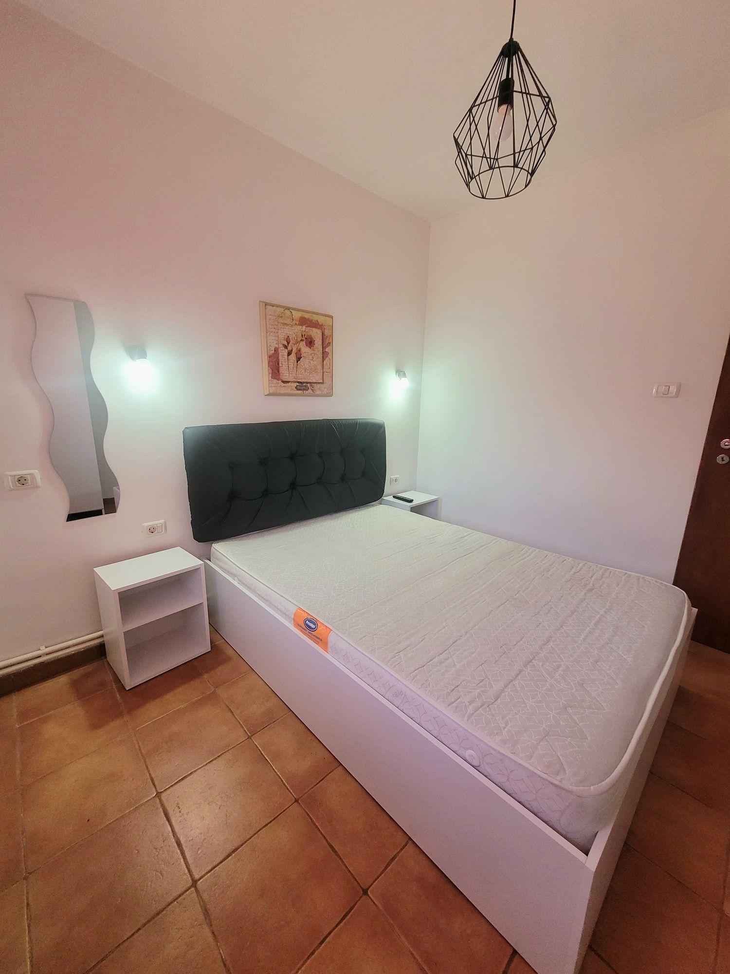 Proprietar inchiriez ap 1 cameră la villă - imagine 1