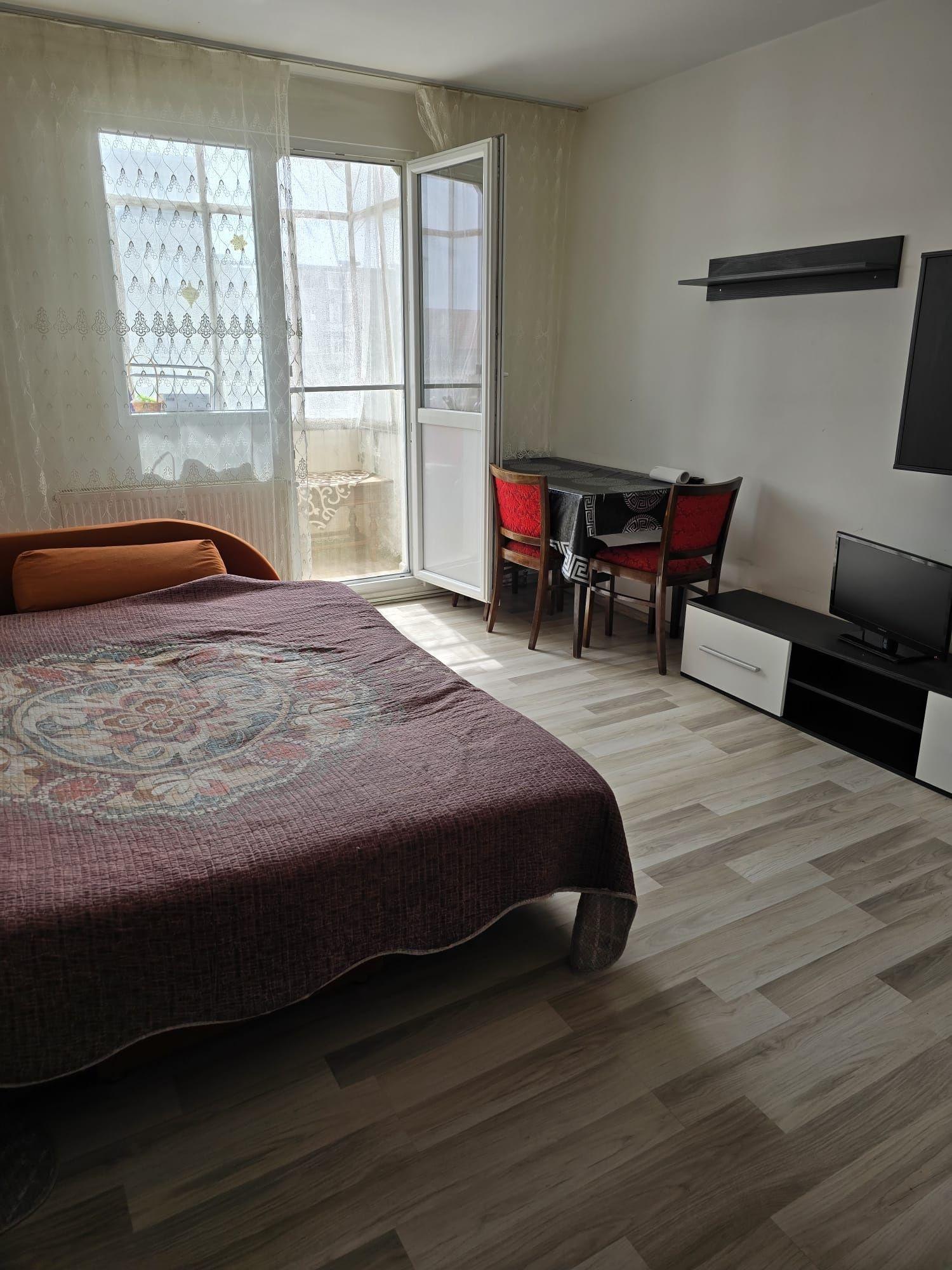 Inchiriez apartament 2 camere Vlaicu-Fortuna