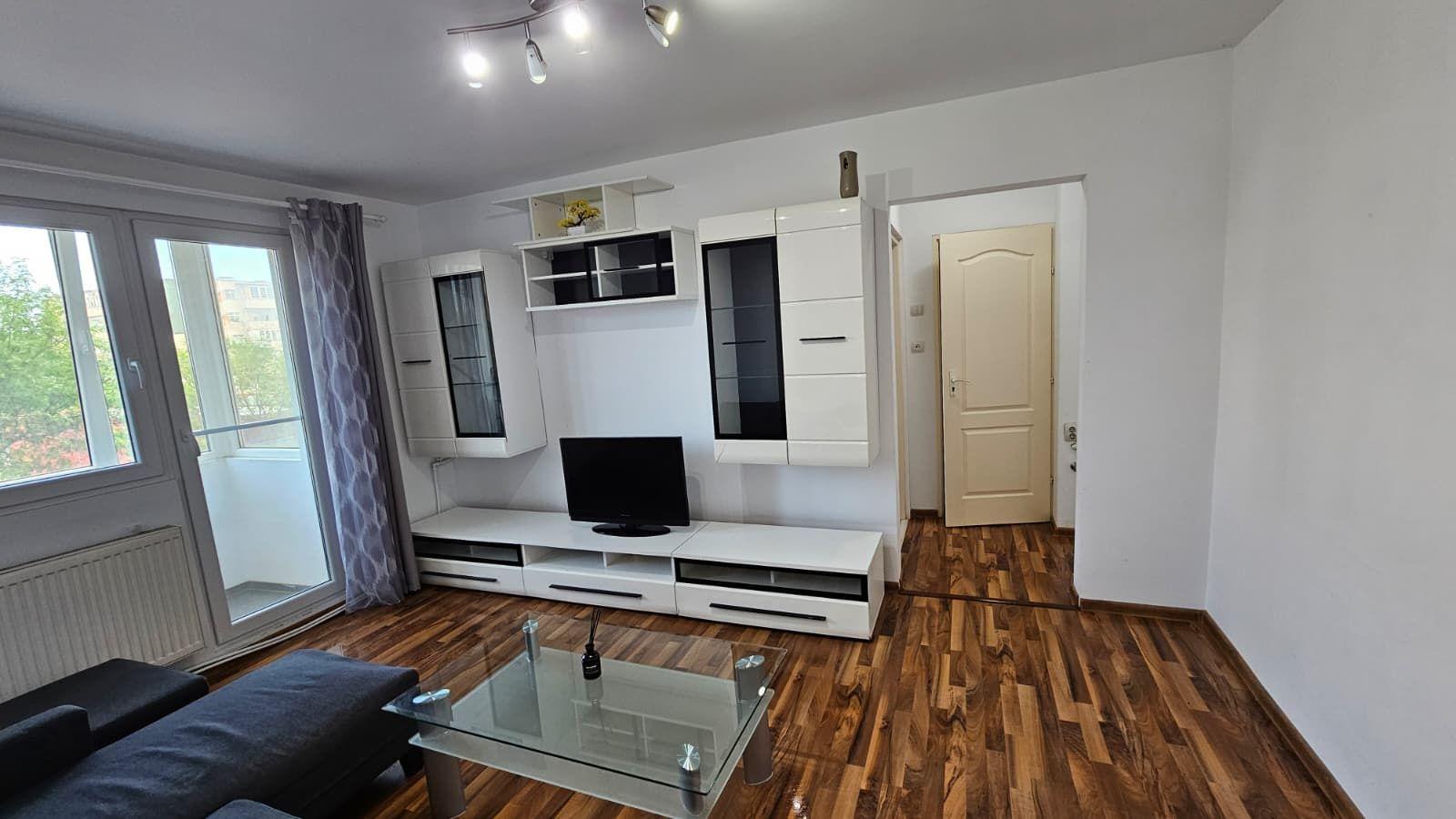 Apartament 2 camere de închiriat zona Vlaicu