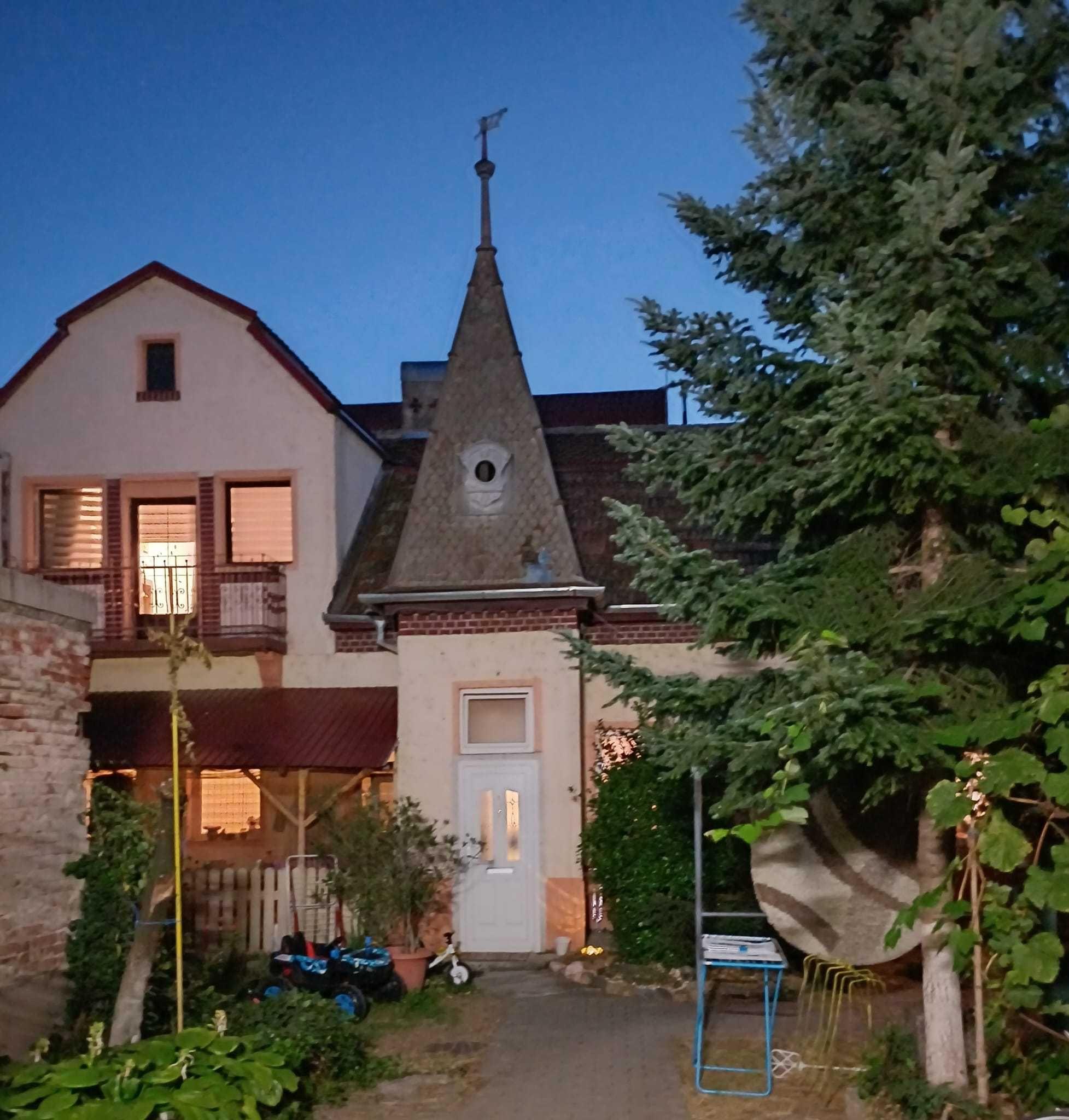 DE VANZARE CASA PARTER SI ETAJ 156 mp central, zona Piata Mica