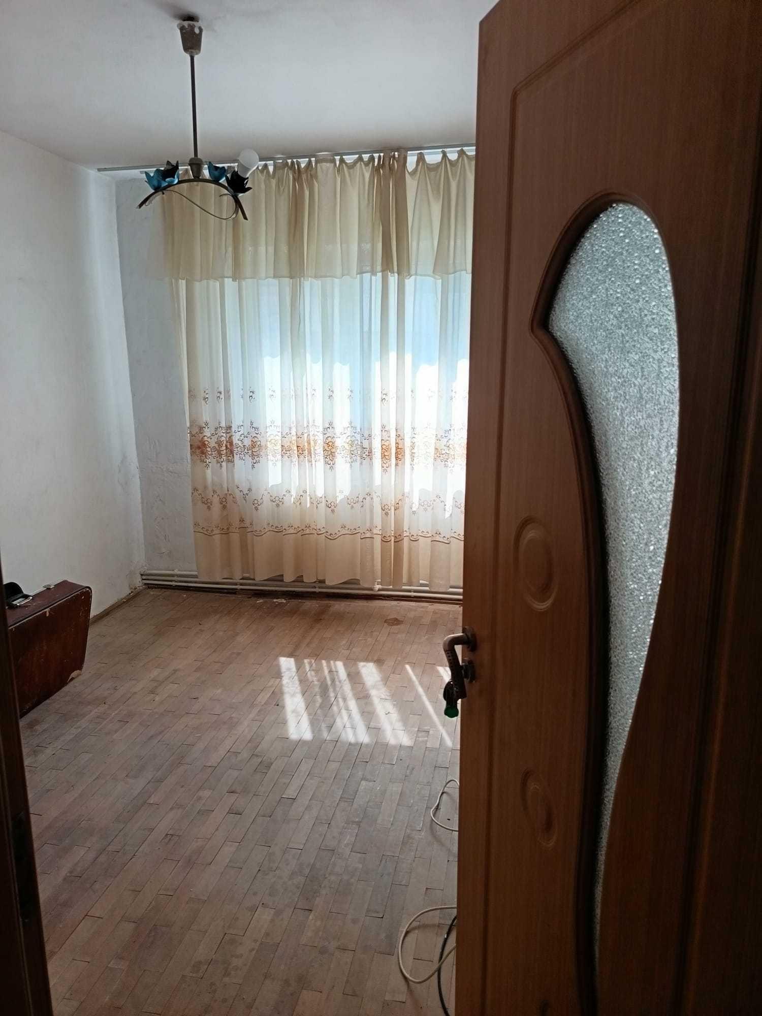 Apartament 4 Camere