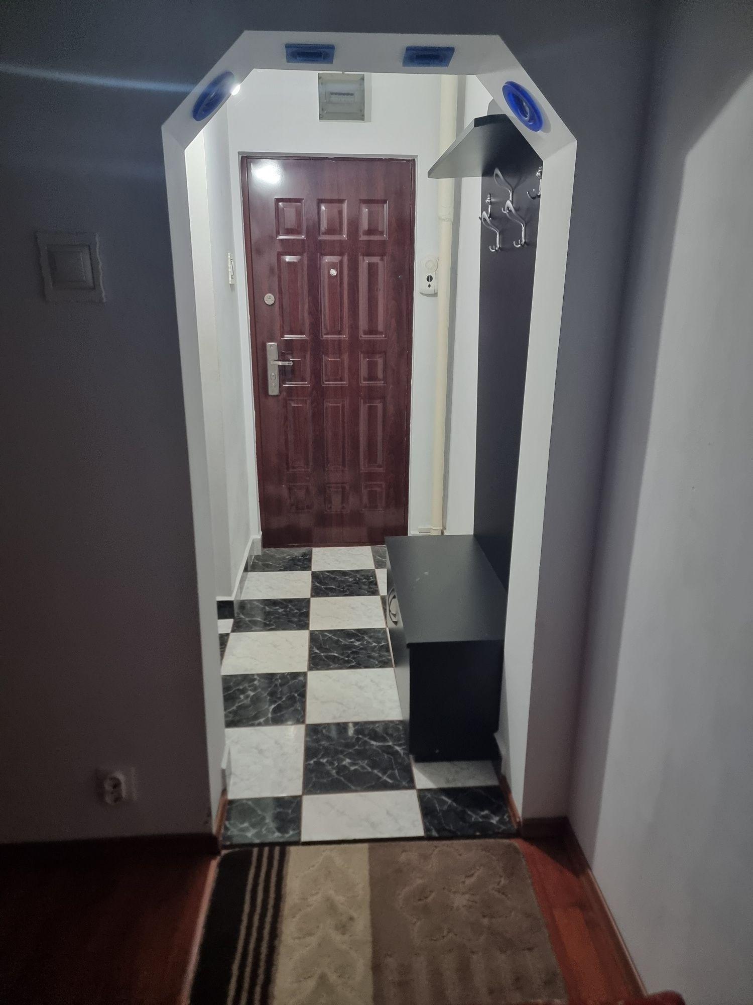 Apartamente 2 camere de închiriat.