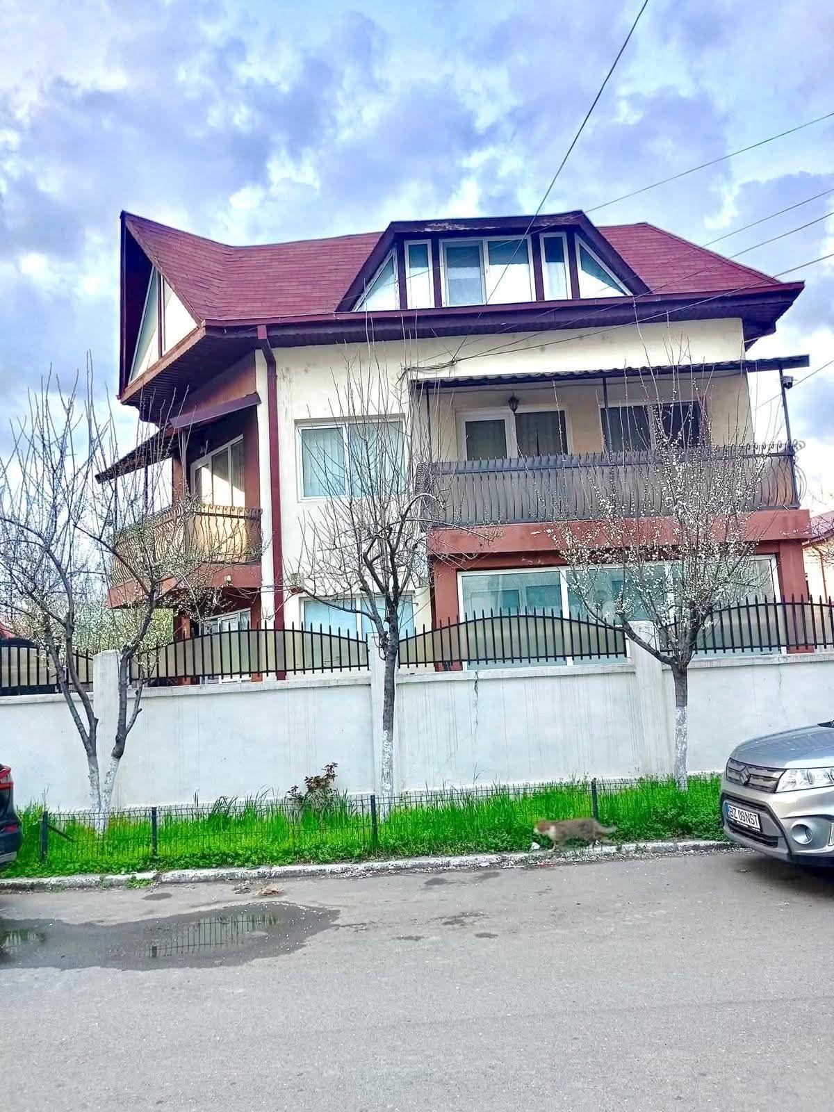 Imobil de închiriat zona ultracentrala - imagine 1