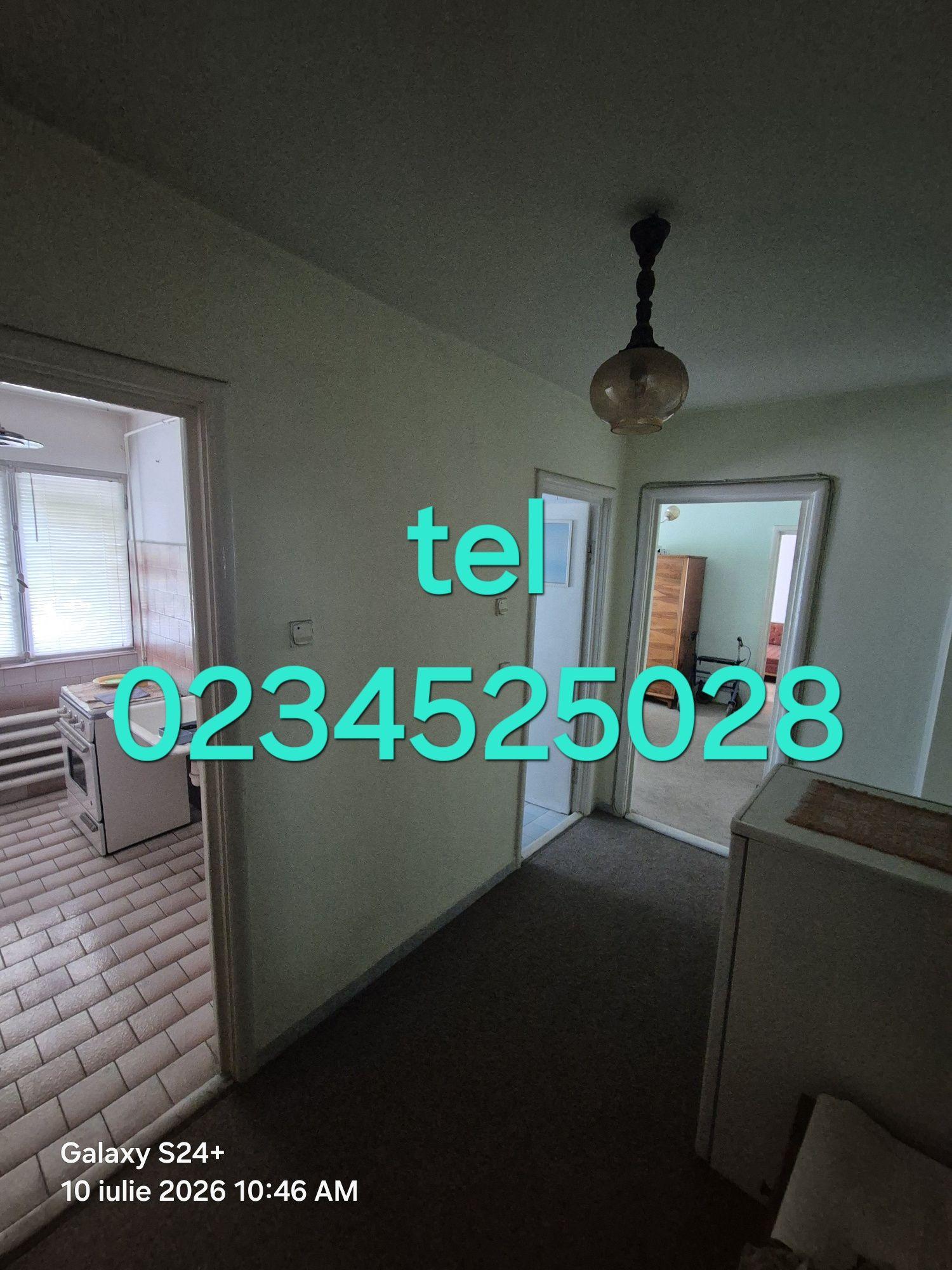 Vand apartament ultracentral Bacău, str.Mihai Viteazu bloc nr.12, sc.C,et1,2camere nedecomandate, 50 mp cu balcon