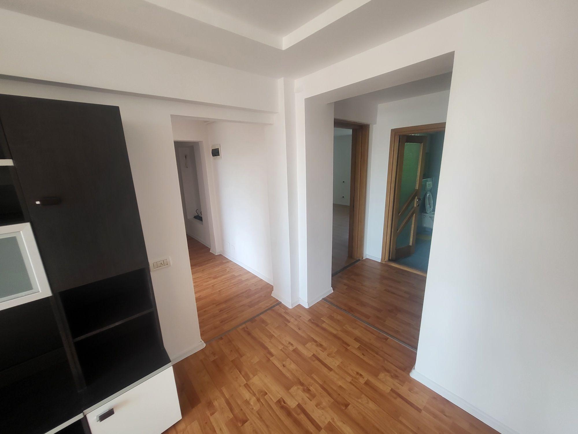Apartament 3 camere decomandat ultracentral, proprietar