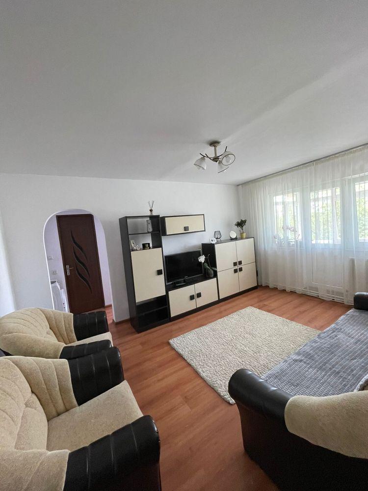 Proprietar inchirez apartament zonă centrală