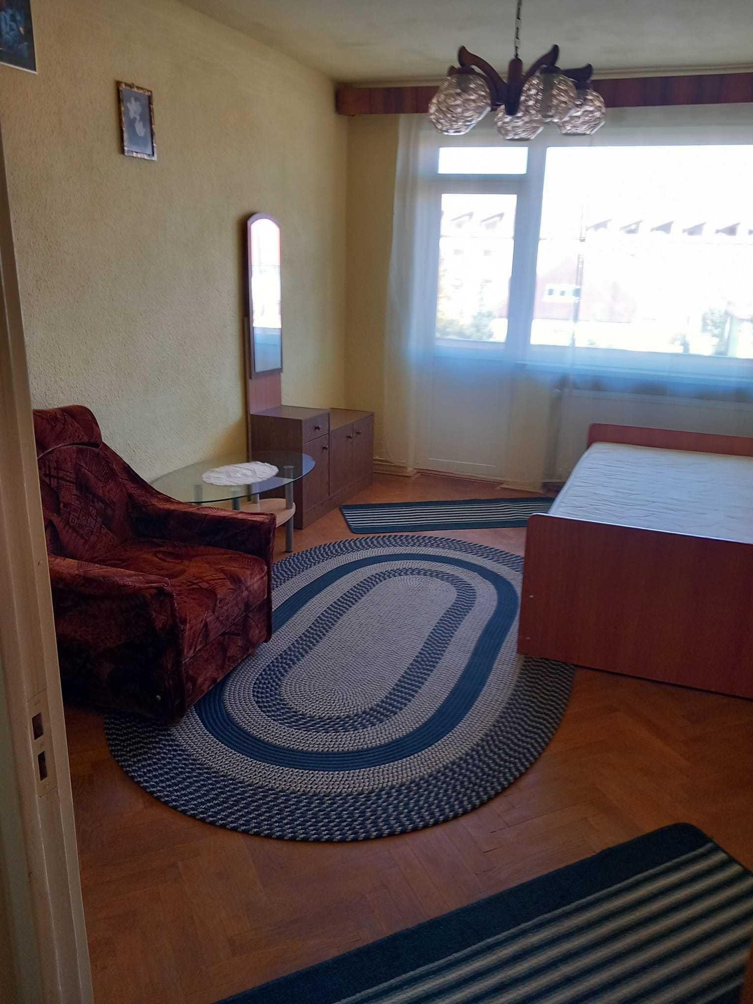 Vand apartament 2 camere
