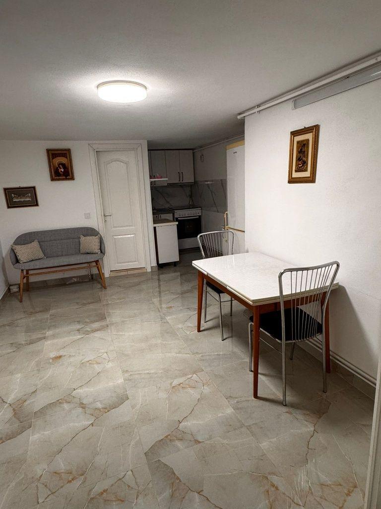 Persoana fizica inchiriez apartament 2 camere