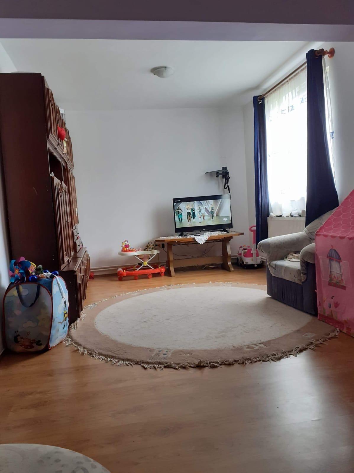Apartament 3 camera Gusterita