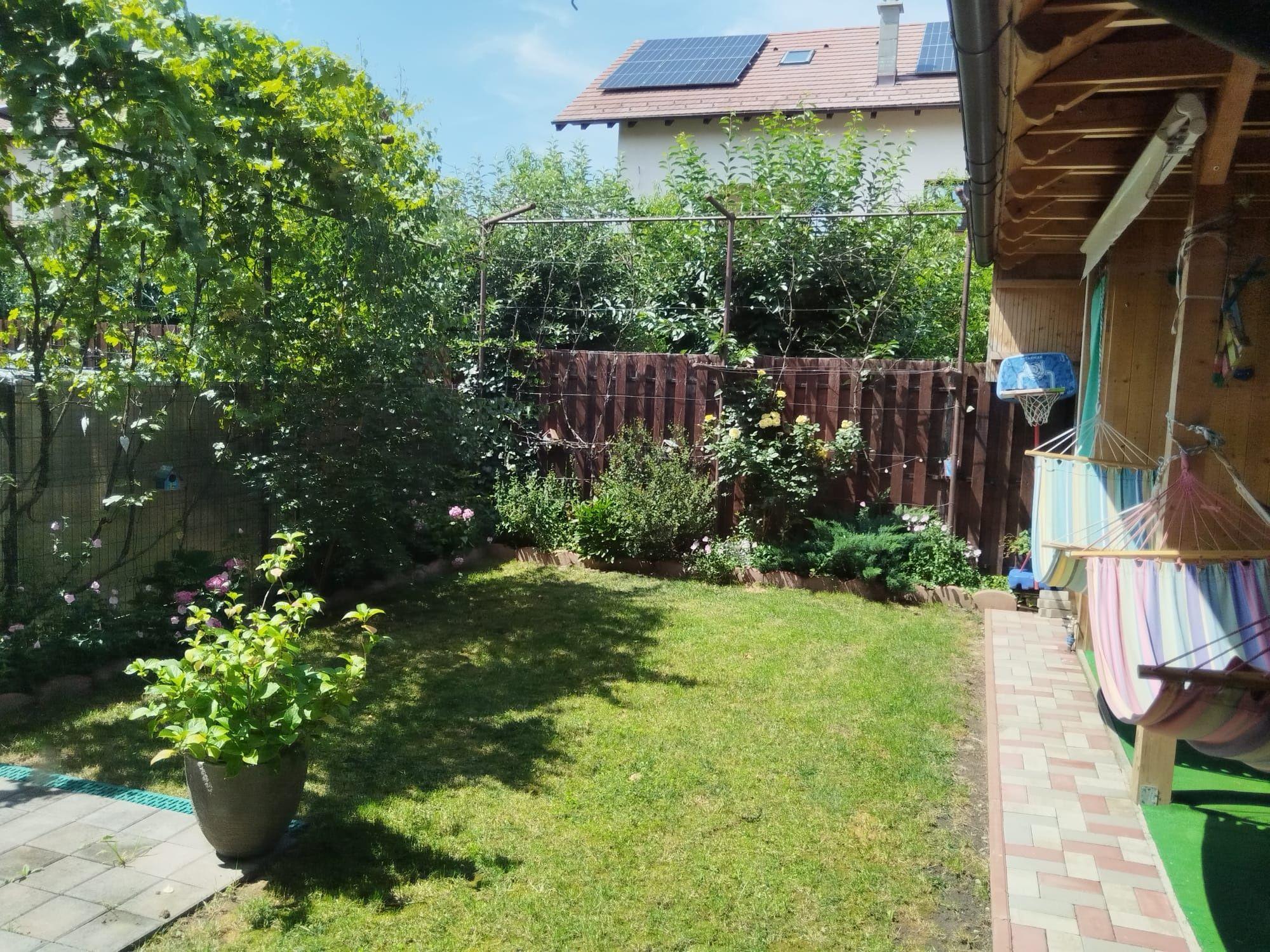 Casă individuală cu 3 dormitoare plus living, 130mp utili, terasă și curte amenajată  Cartierul Arhitecților Sibiu