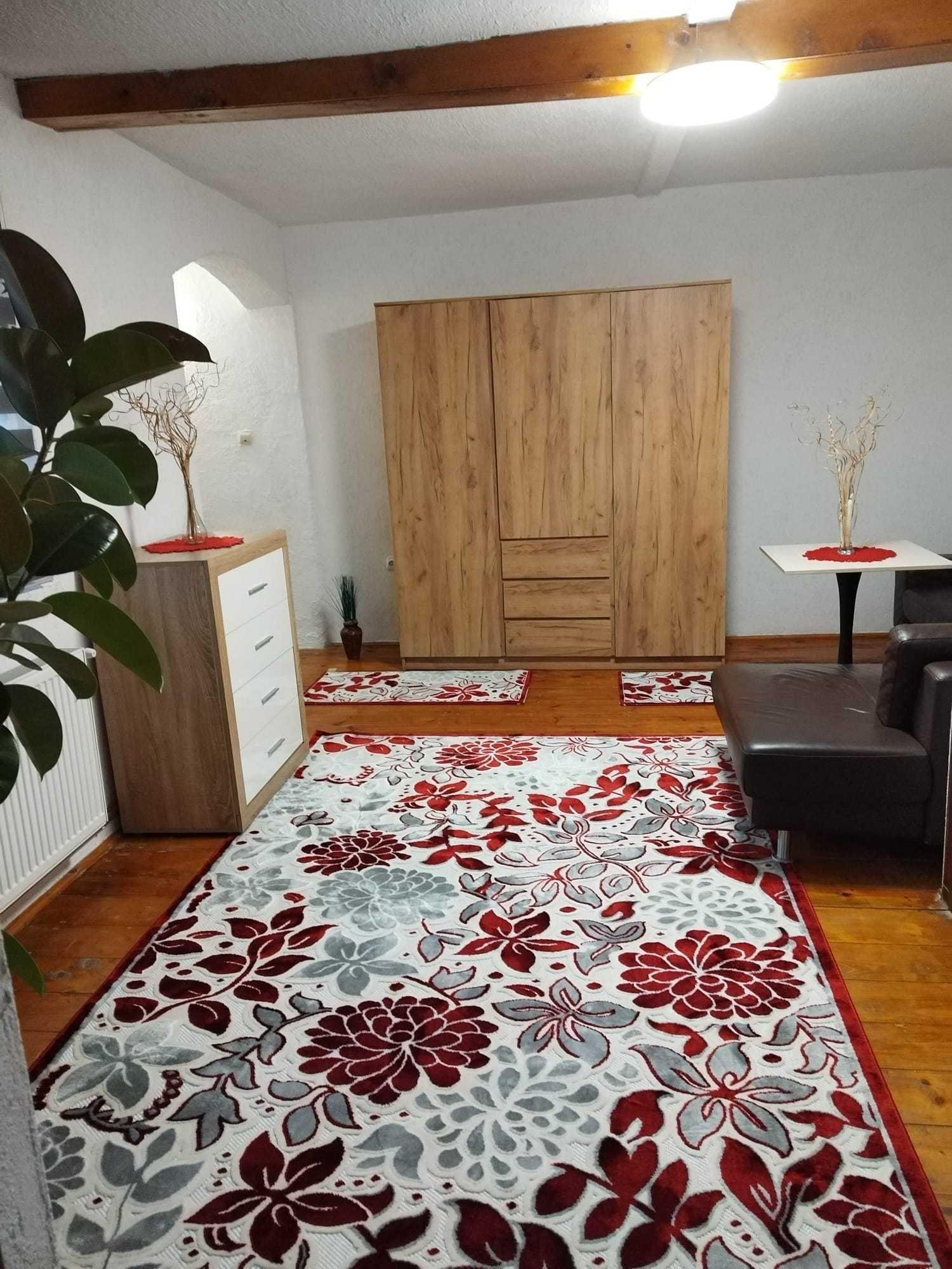 Casă de inchiriat Sibiu ,  Piața  Cluj