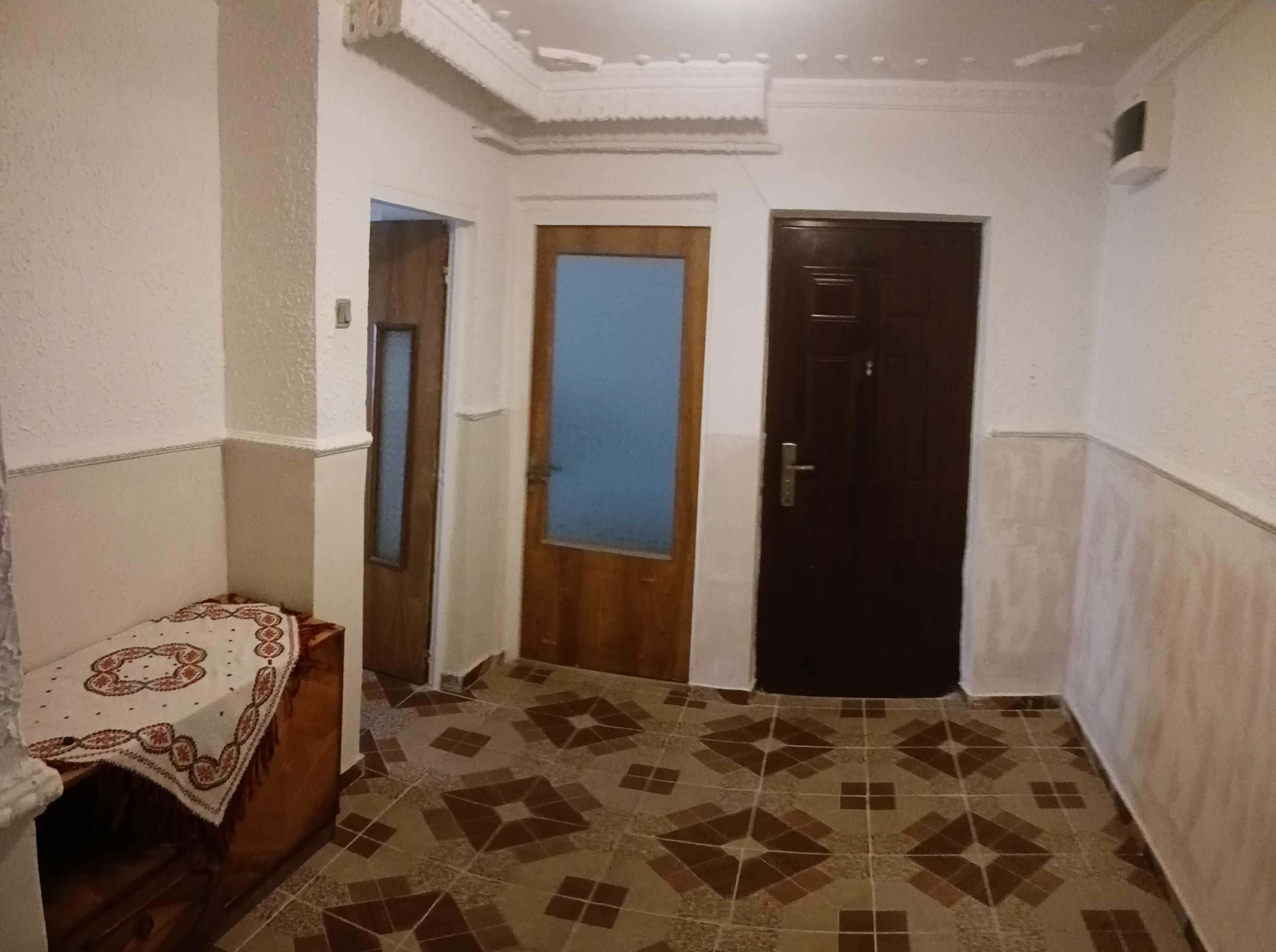 Inchiriez apartament 2 camere