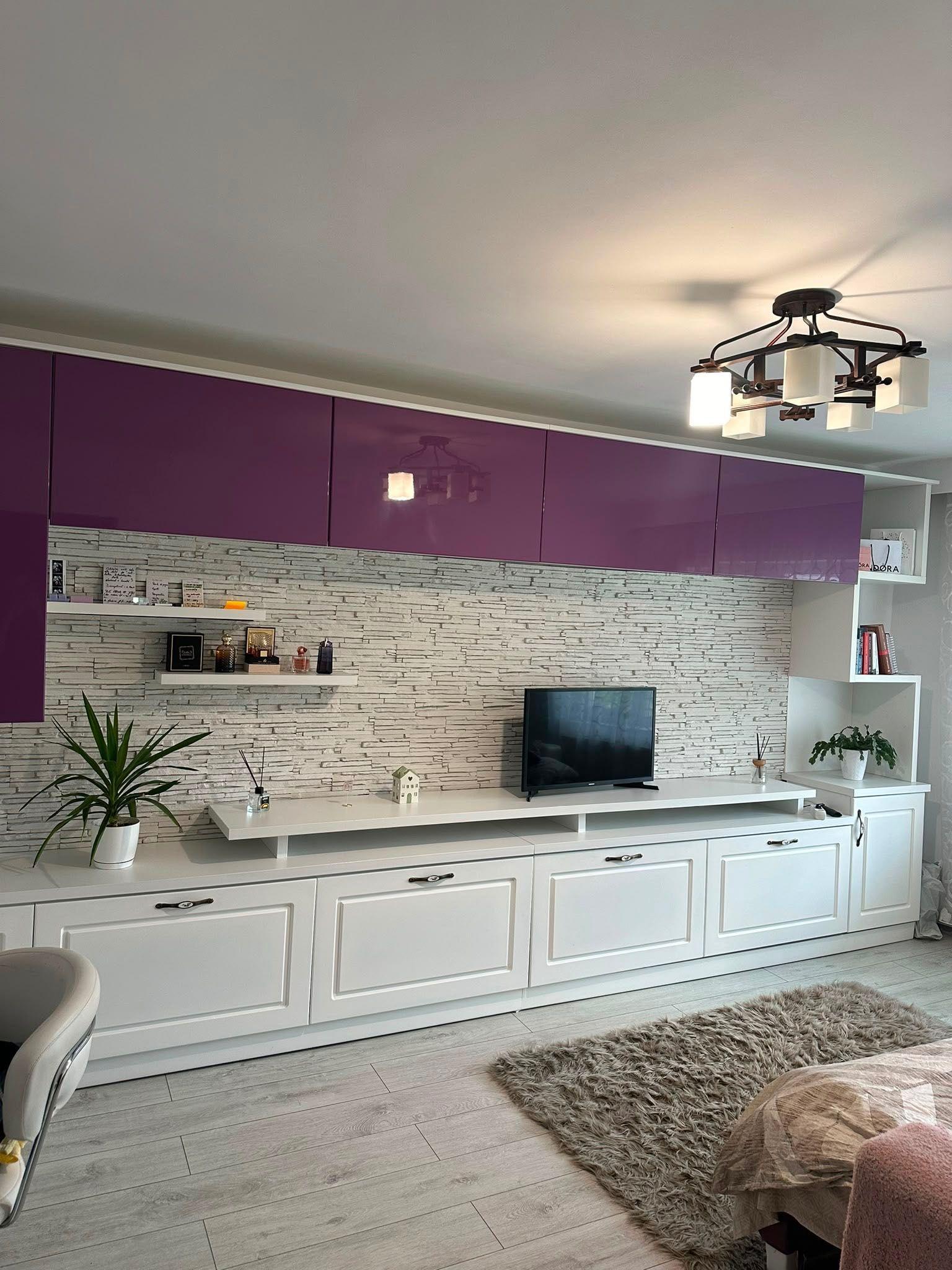 Apartament 3 camere de închiriat