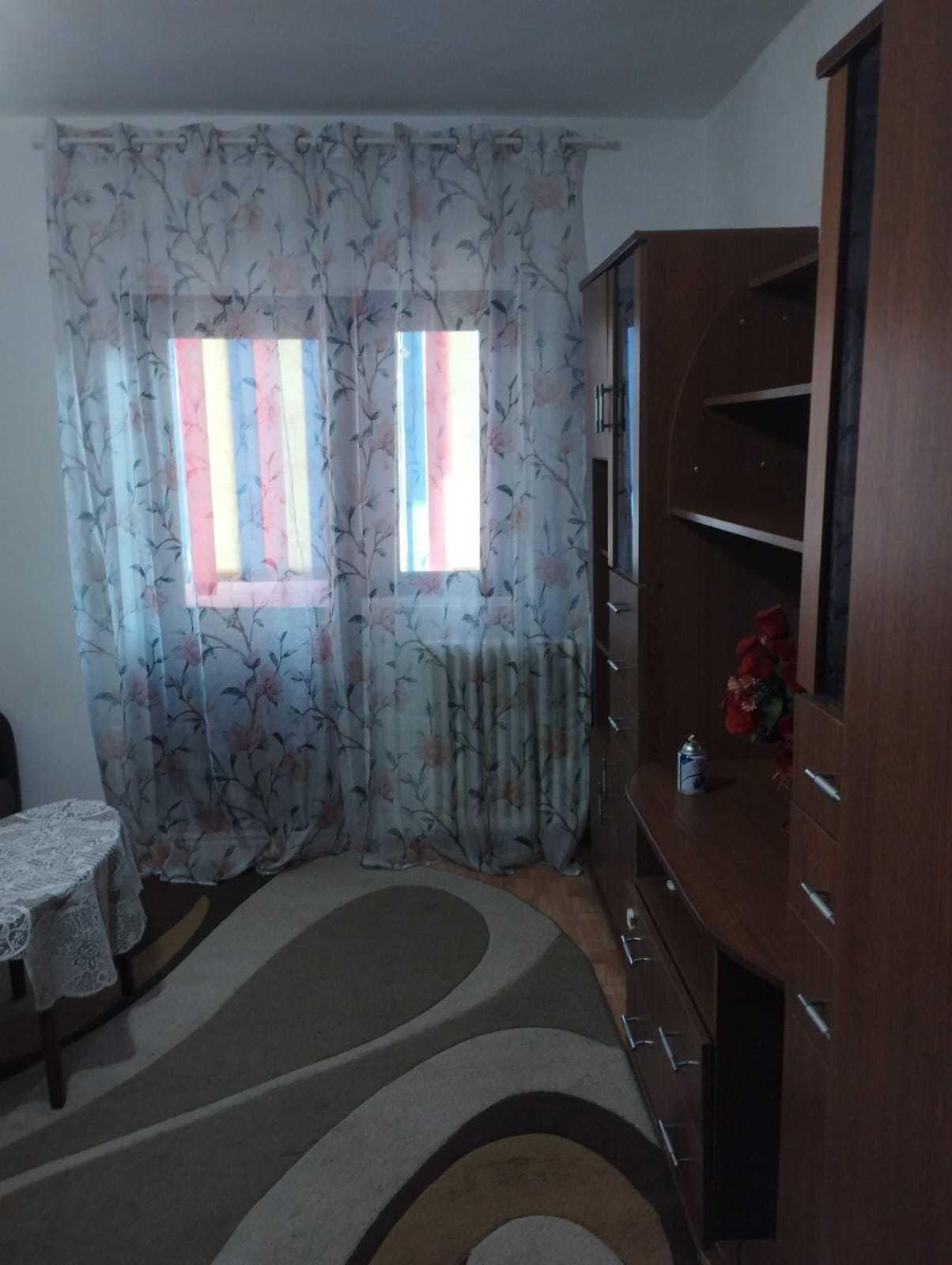 Garsonieră de inchiriat