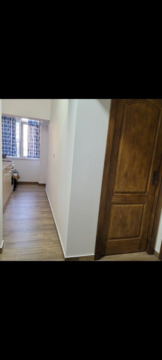 Ofer spre inchiriere garsoniera confort I.