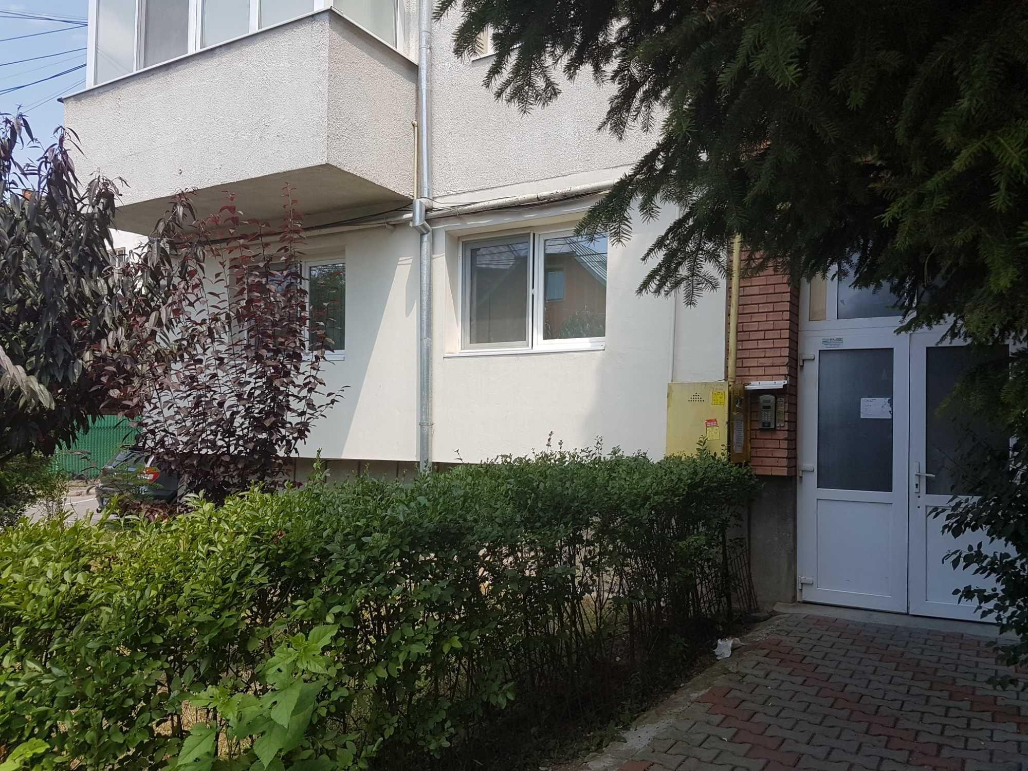 Apartament de vanzare - imagine 1