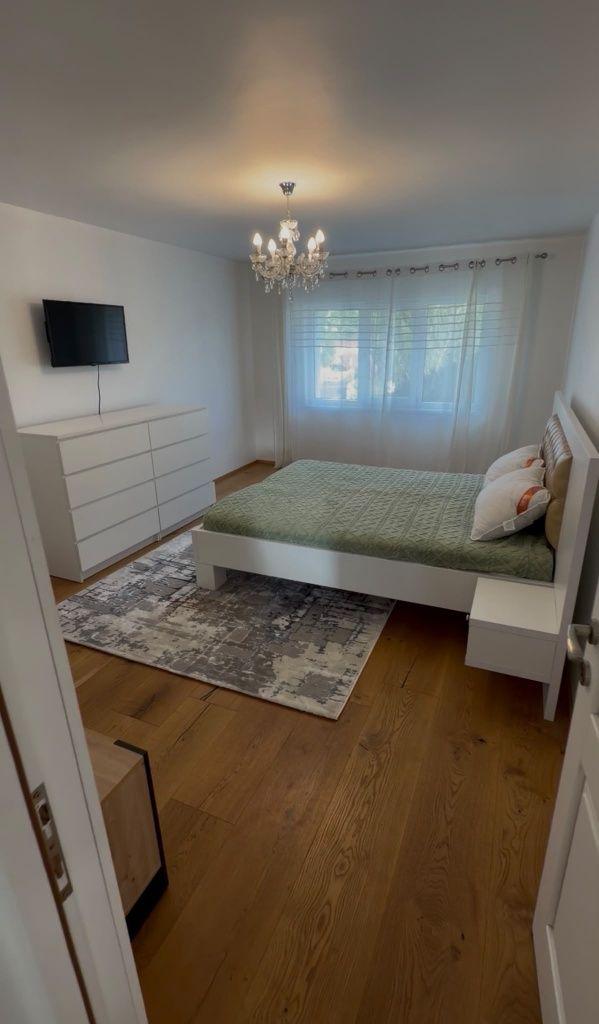 Apartament de închiriat