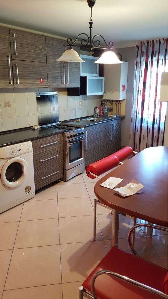 Apartament de închiriat
