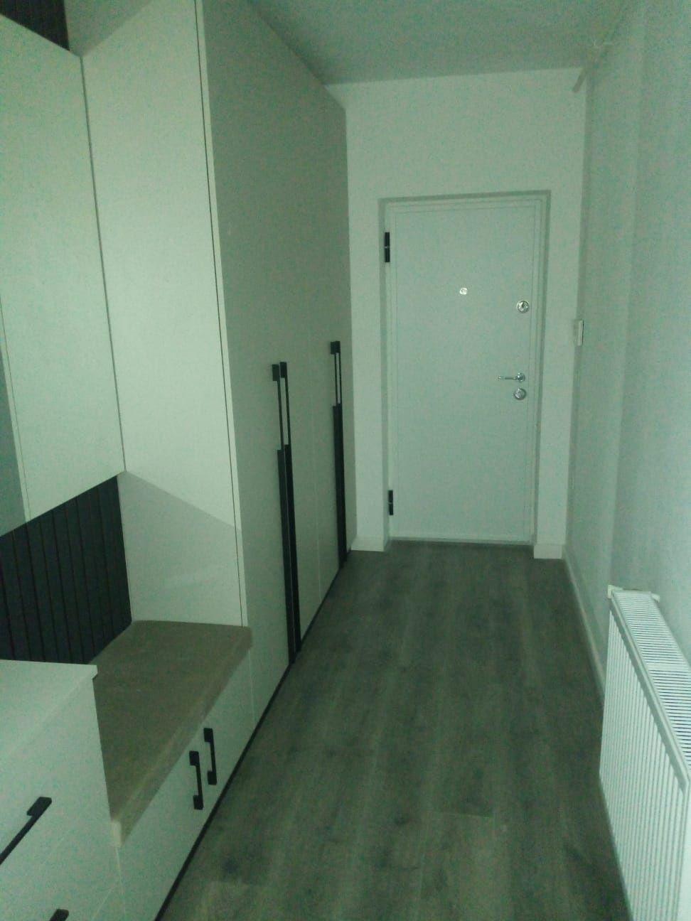 Închiriez aparatament