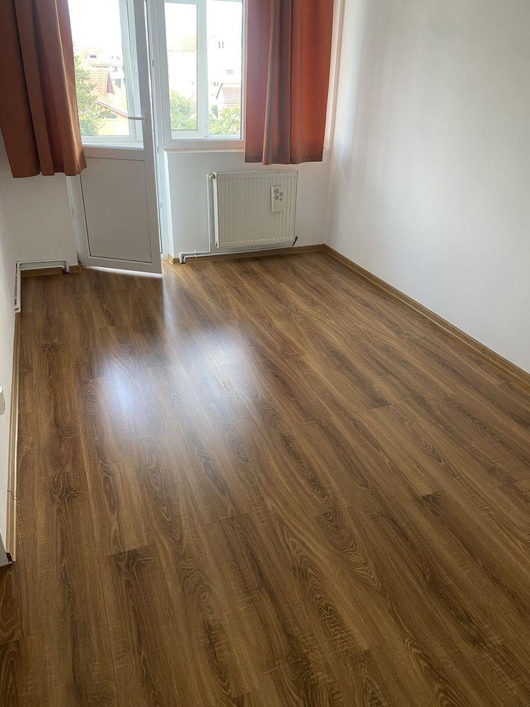 Vand apartament 2 camere Targu -Jiu
