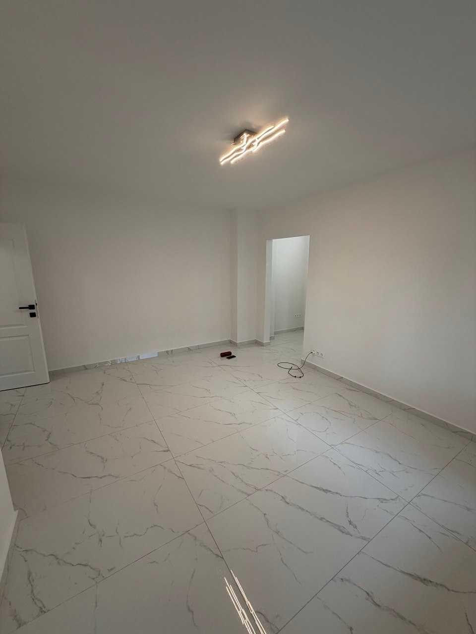 Apartament 2 camere, 45 mp, parter, Aleea Trandafirilor - ideal cabinet, birou sau salon - imagine 1