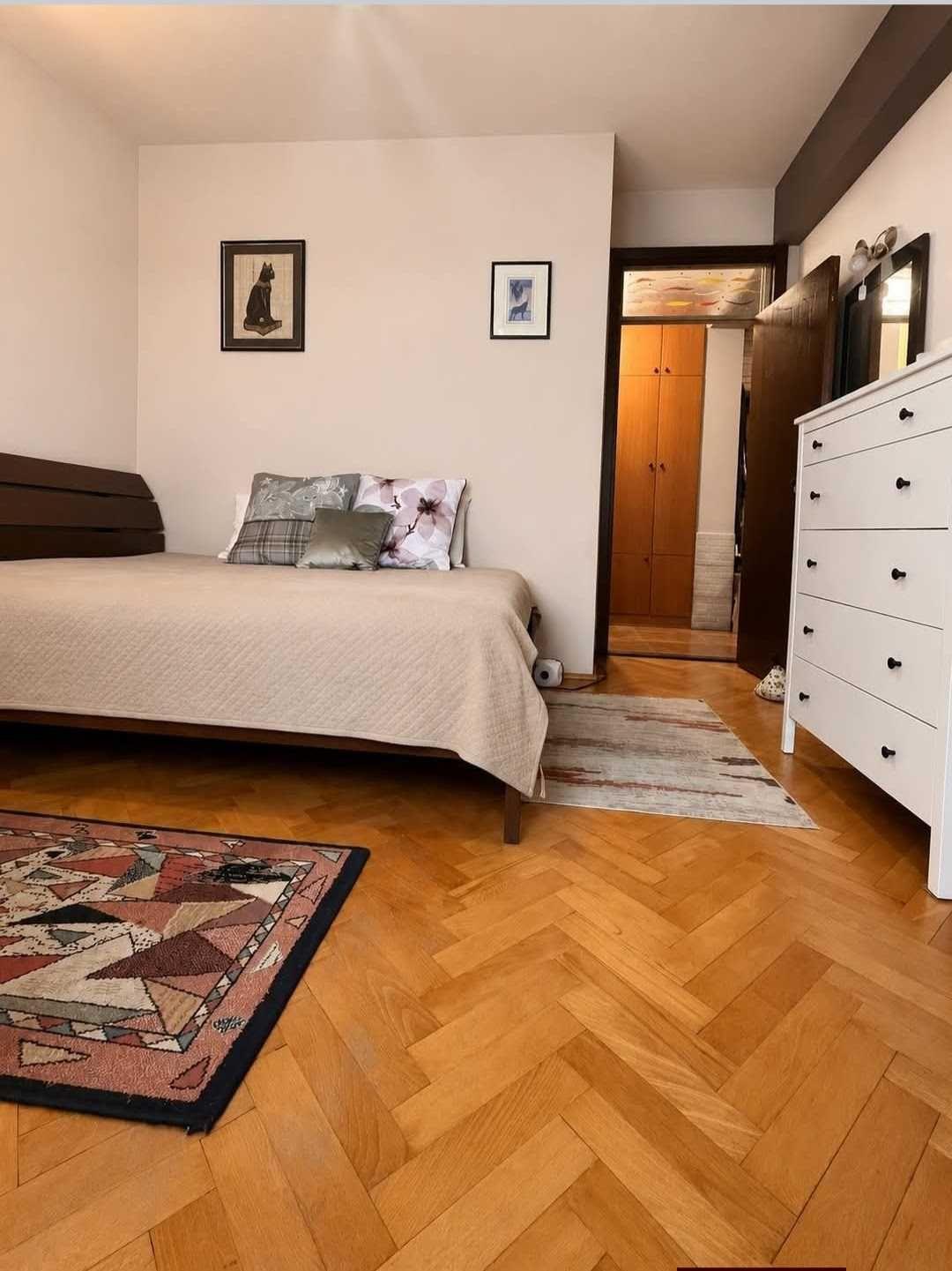 Chirie apt 2 camere decomandate, pet friendly, garaj